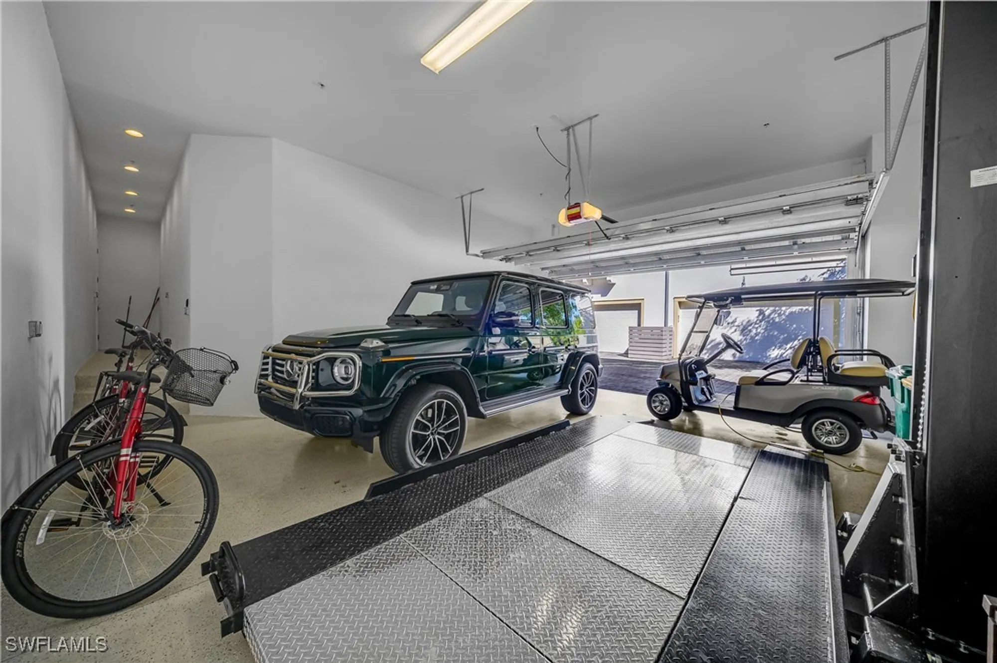 Property Slideshow image 31 of 50 | 6552 dominica dr unit 101, Naples, FL, 34113