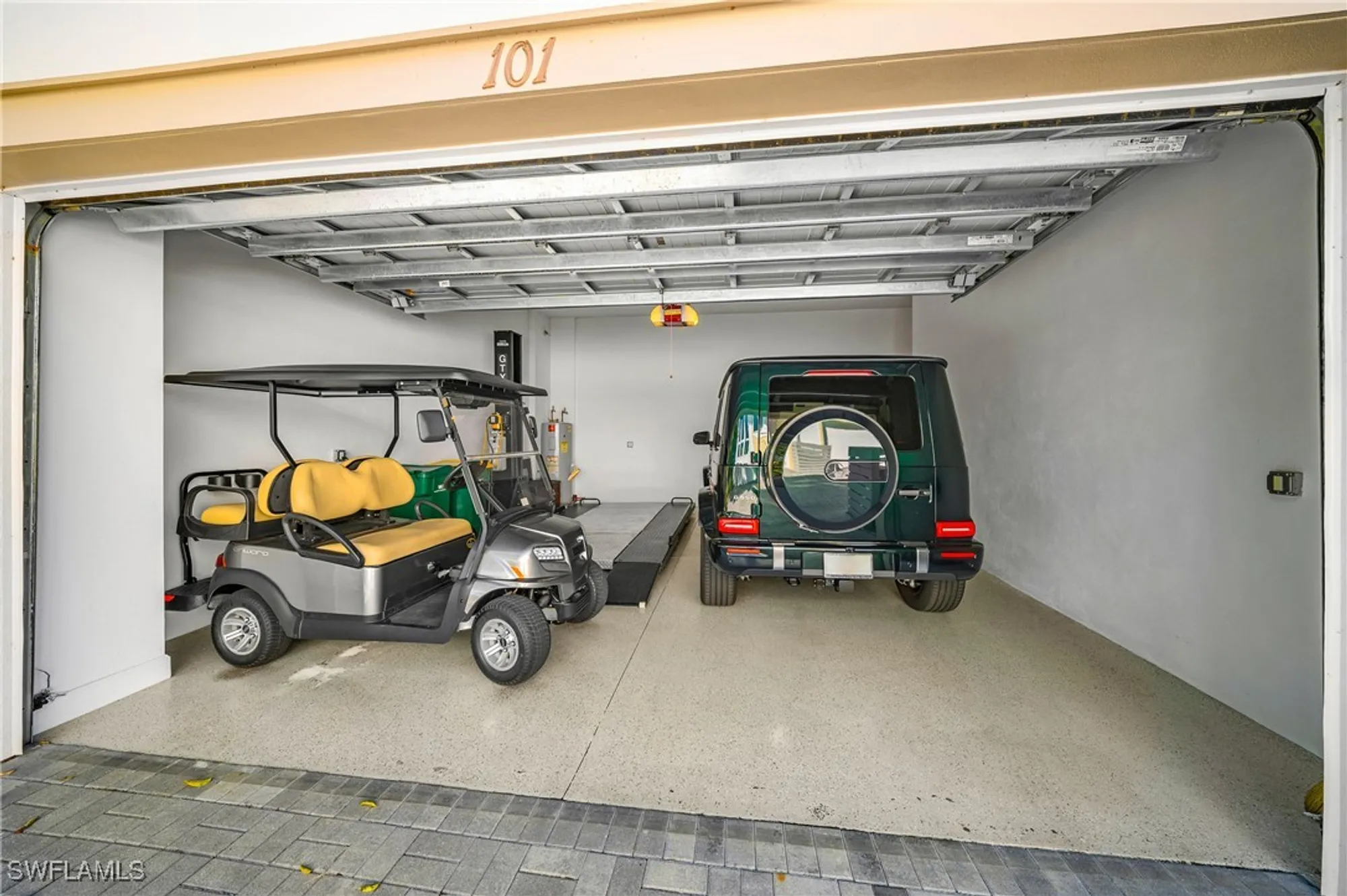 Property Slideshow image 32 of 50 | 6552 dominica dr unit 101, Naples, FL, 34113