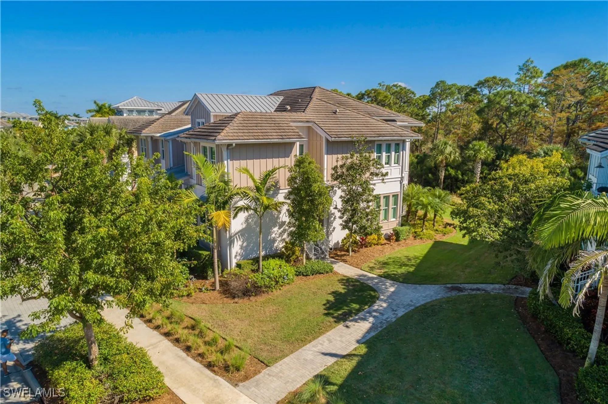 Property Slideshow image 44 of 50 | 6552 dominica dr unit 101, Naples, FL, 34113