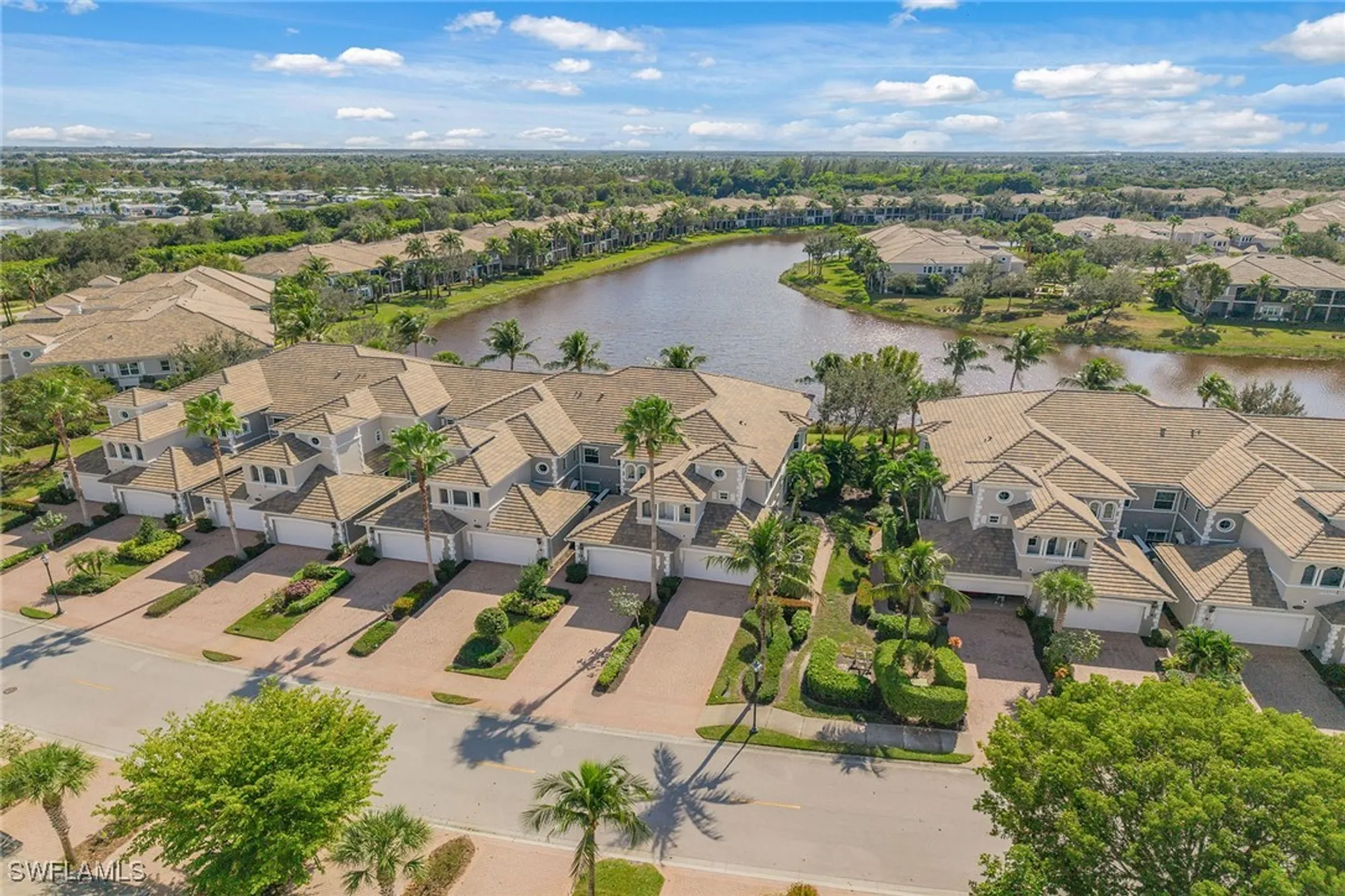 Property Slideshow image 31 of 48 | 9234 tesoro ln 104, Naples, FL, 34114