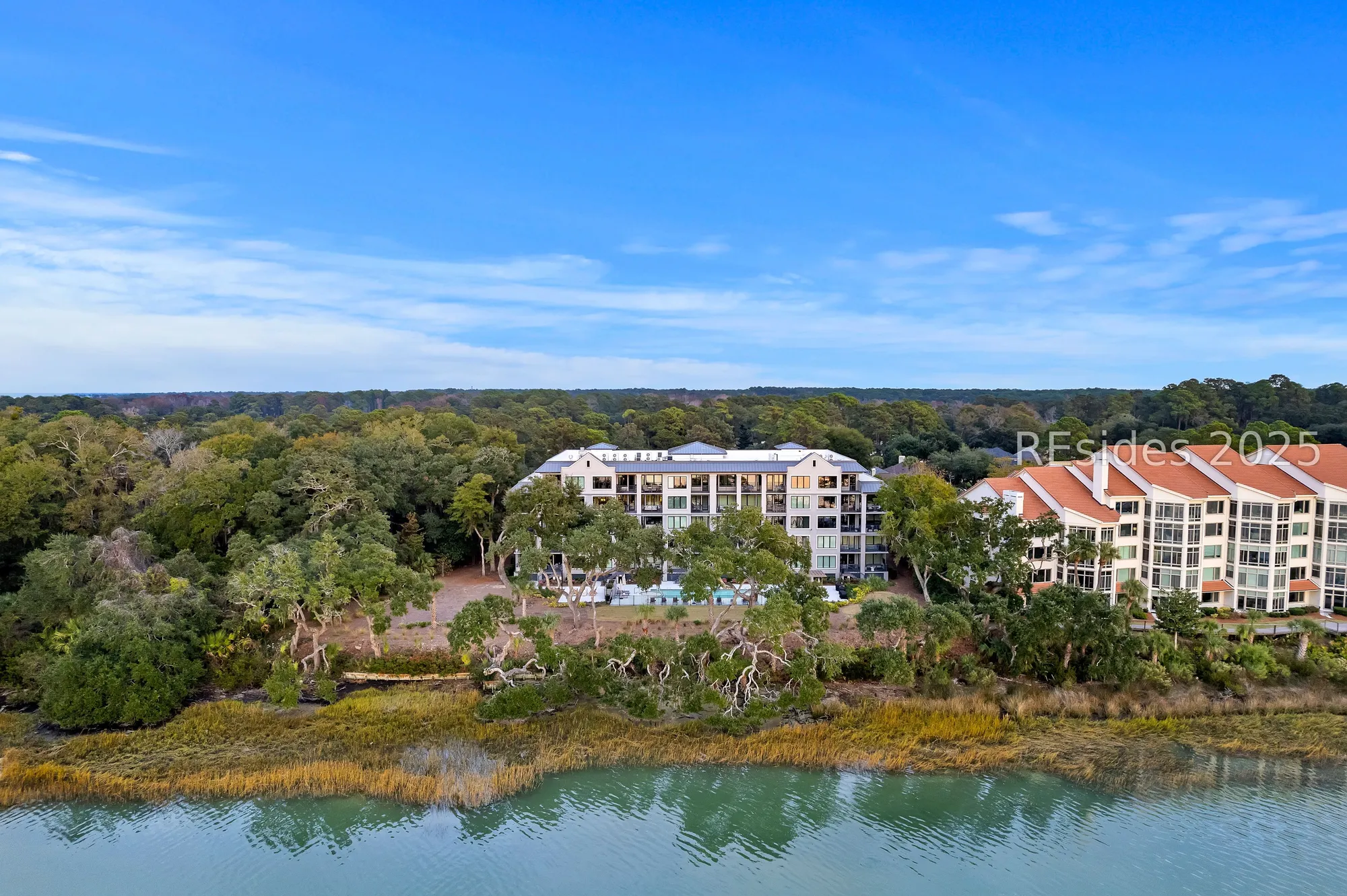 Property Slideshow image 1 of 63 | 63 skull creek dr apt 402, Hilton Head Island, SC, 29926