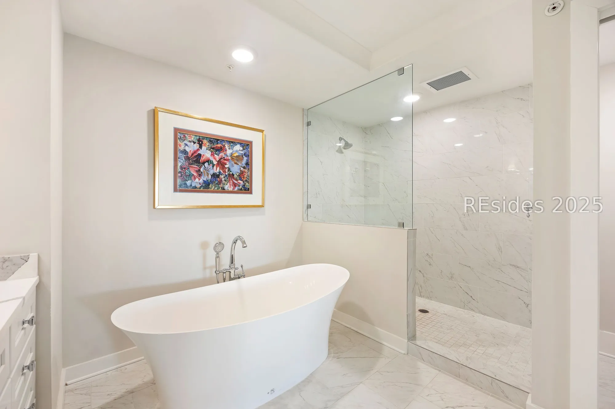 Property Slideshow image 44 of 63 | 63 skull creek dr apt 402, Hilton Head Island, SC, 29926