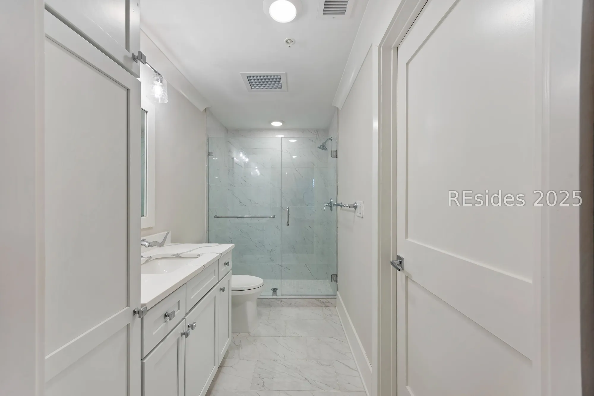 Property Slideshow image 48 of 63 | 63 skull creek dr apt 402, Hilton Head Island, SC, 29926