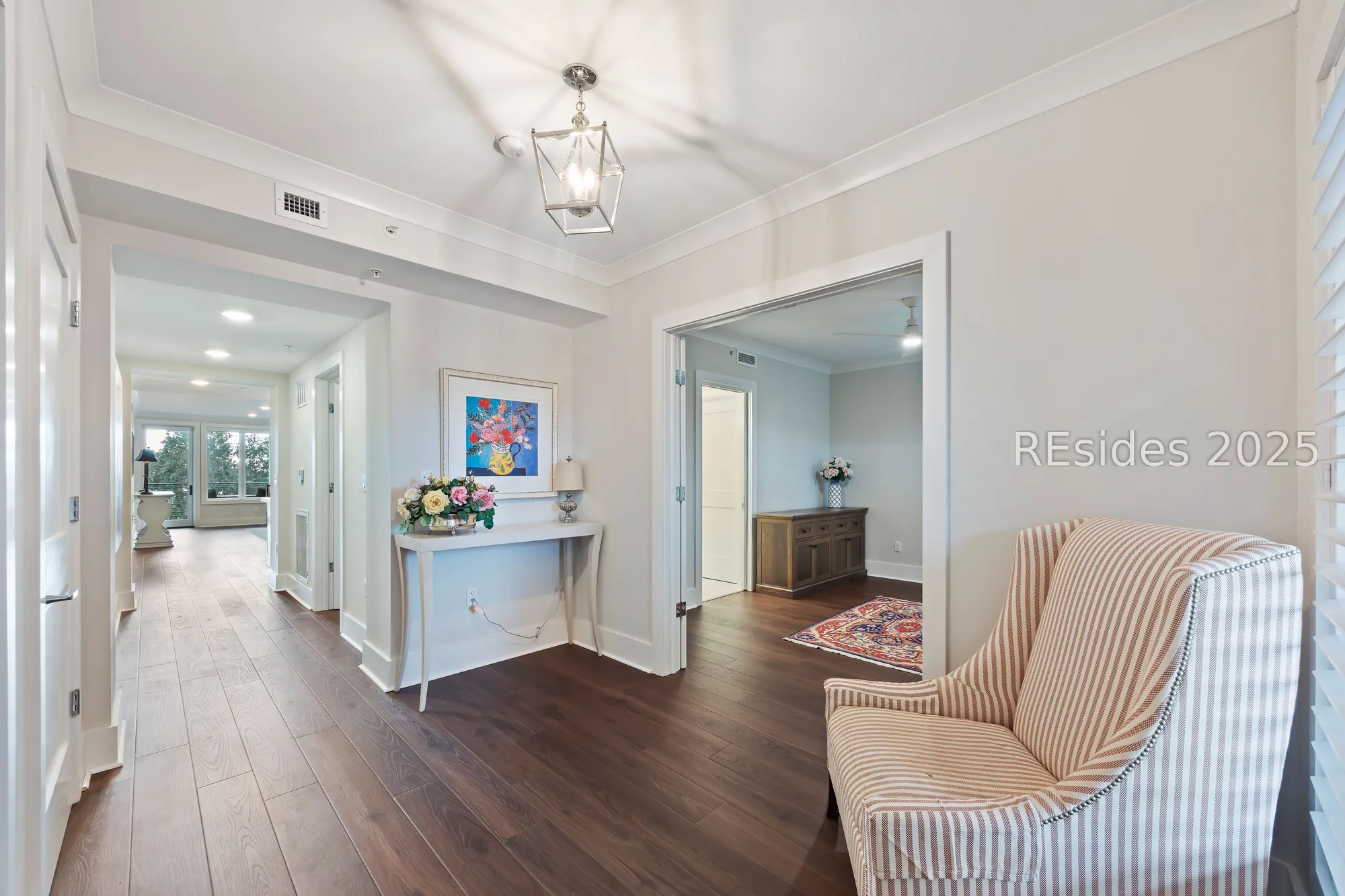 Property Slideshow image 4 of 63 | 63 skull creek dr apt 402, Hilton Head Island, SC, 29926