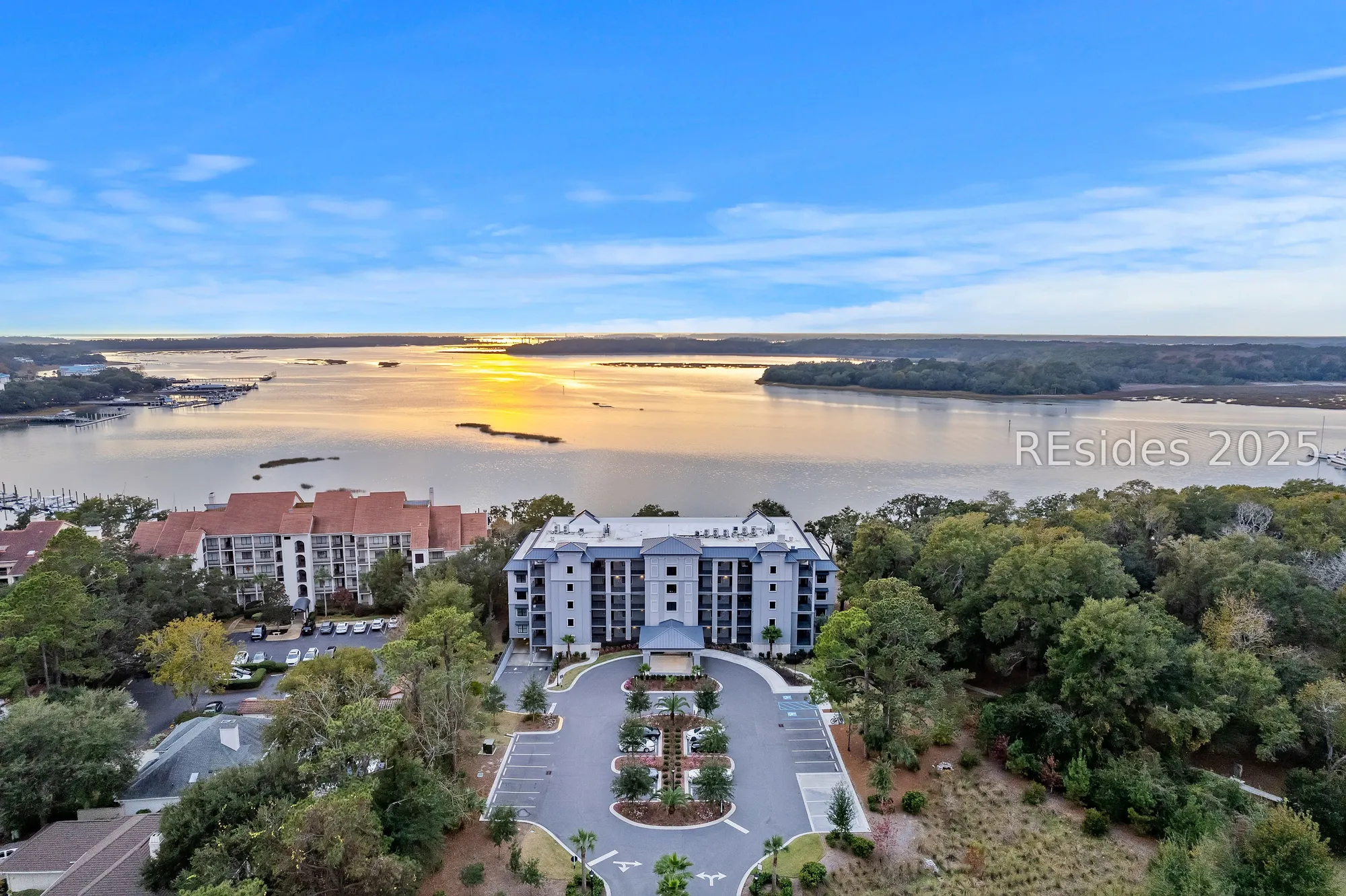 Property Slideshow image 58 of 63 | 63 skull creek dr apt 402, Hilton Head Island, SC, 29926