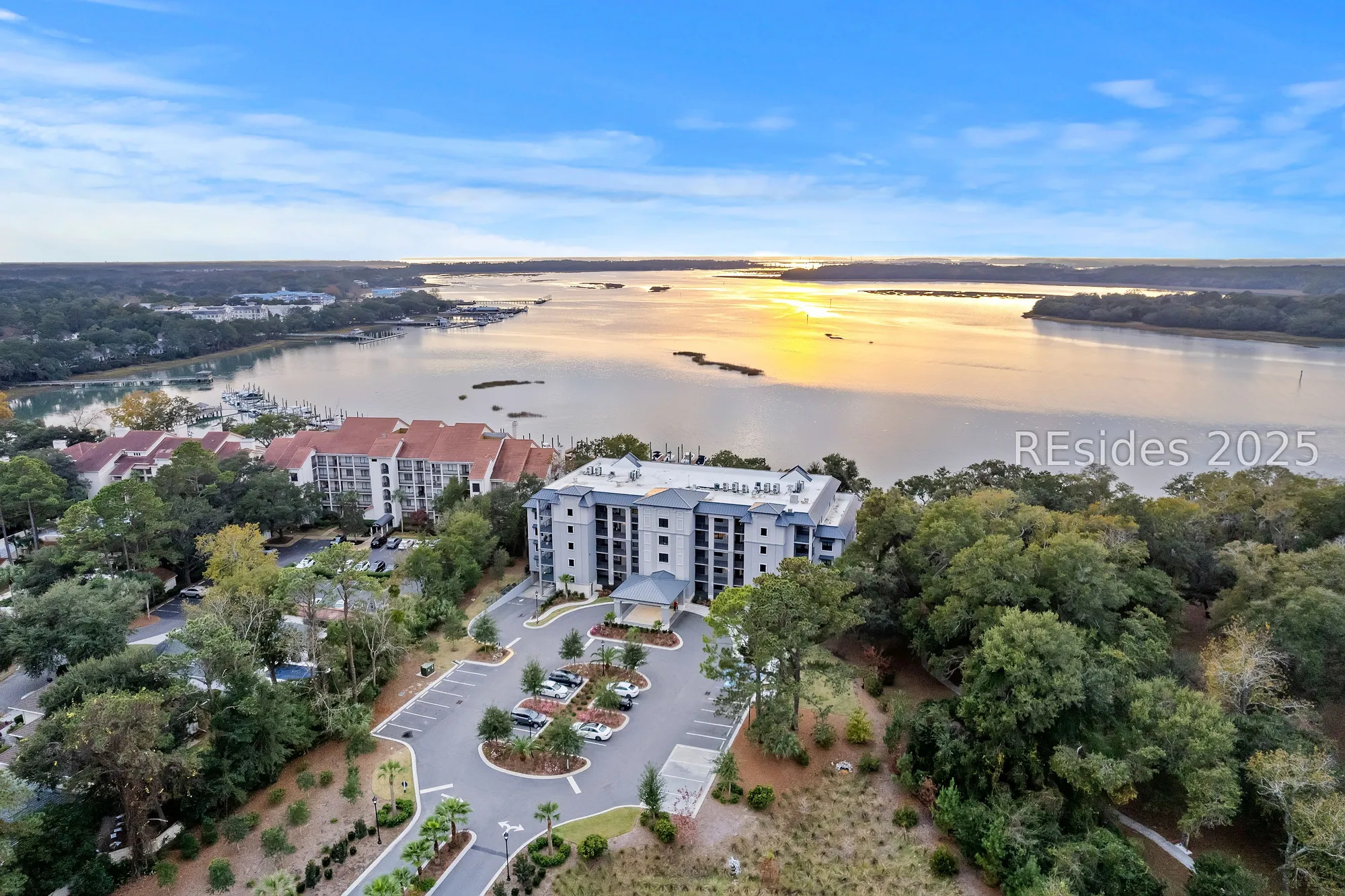 Property Slideshow image 60 of 63 | 63 skull creek dr apt 402, Hilton Head Island, SC, 29926