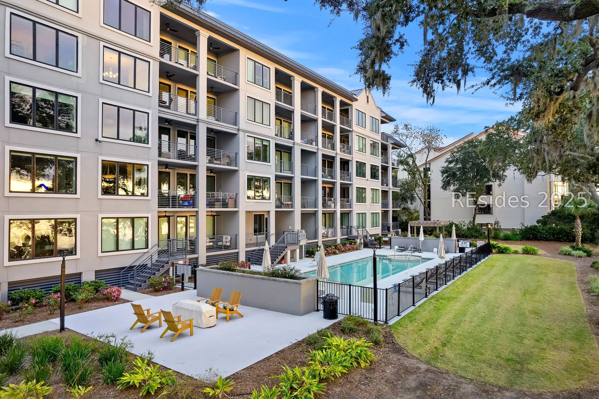 Property Slideshow image 62 of 63 | 63 skull creek dr apt 402, Hilton Head Island, SC, 29926