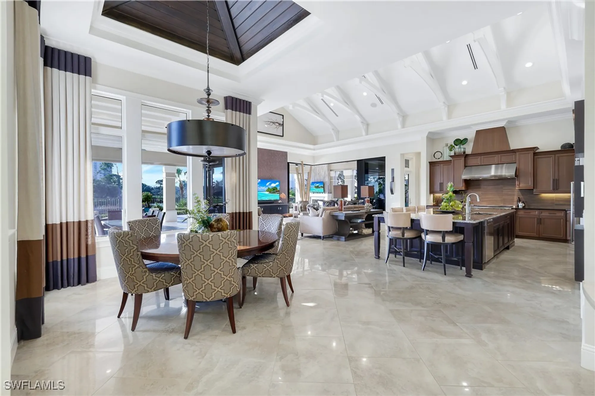 Property Slideshow image 15 of 47 | 26180 woodlyn dr, Bonita Springs, FL, 34134