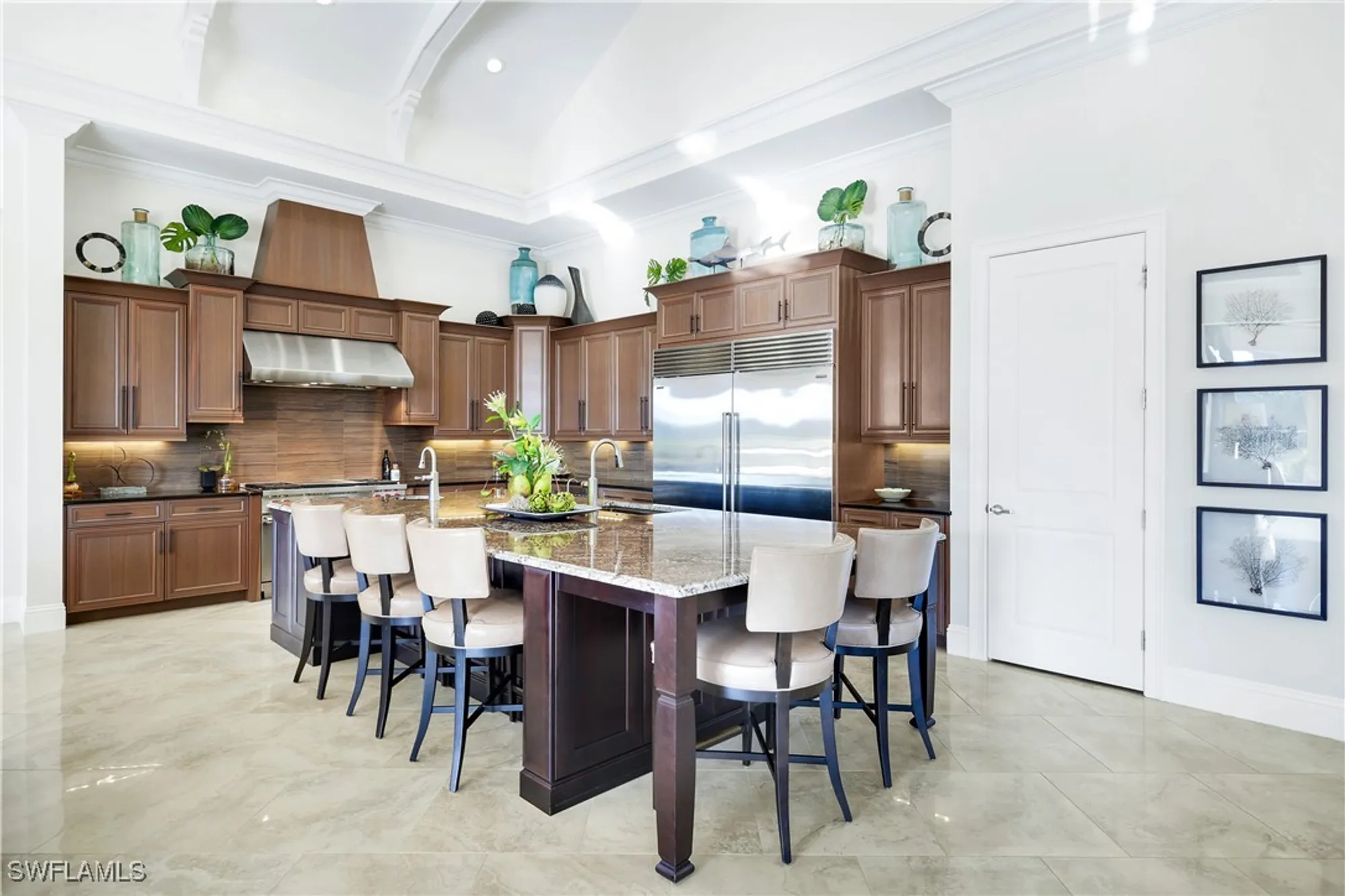 Property Slideshow image 12 of 47 | 26180 woodlyn dr, Bonita Springs, FL, 34134