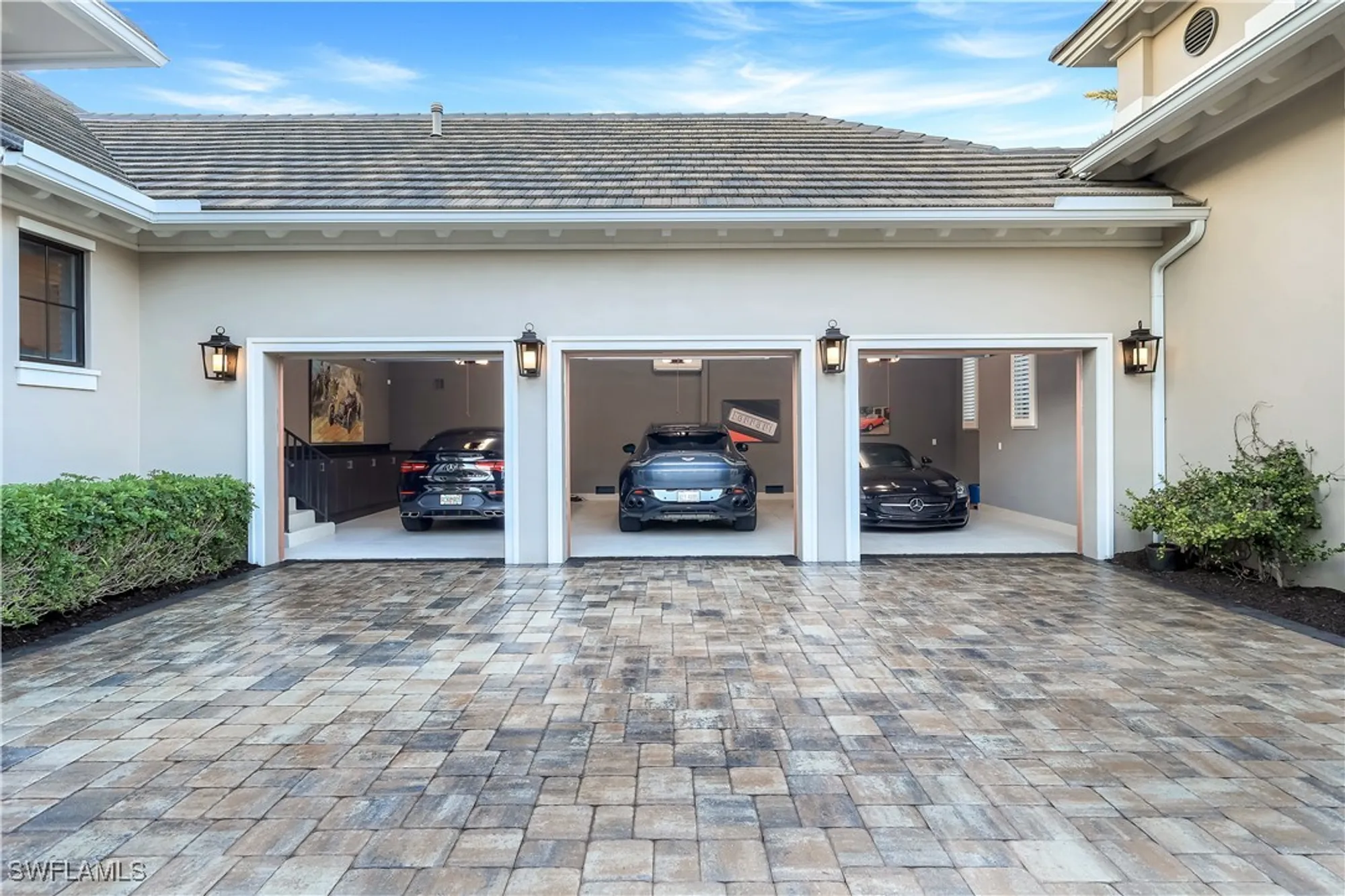 Property Slideshow image 34 of 47 | 26180 woodlyn dr, Bonita Springs, FL, 34134