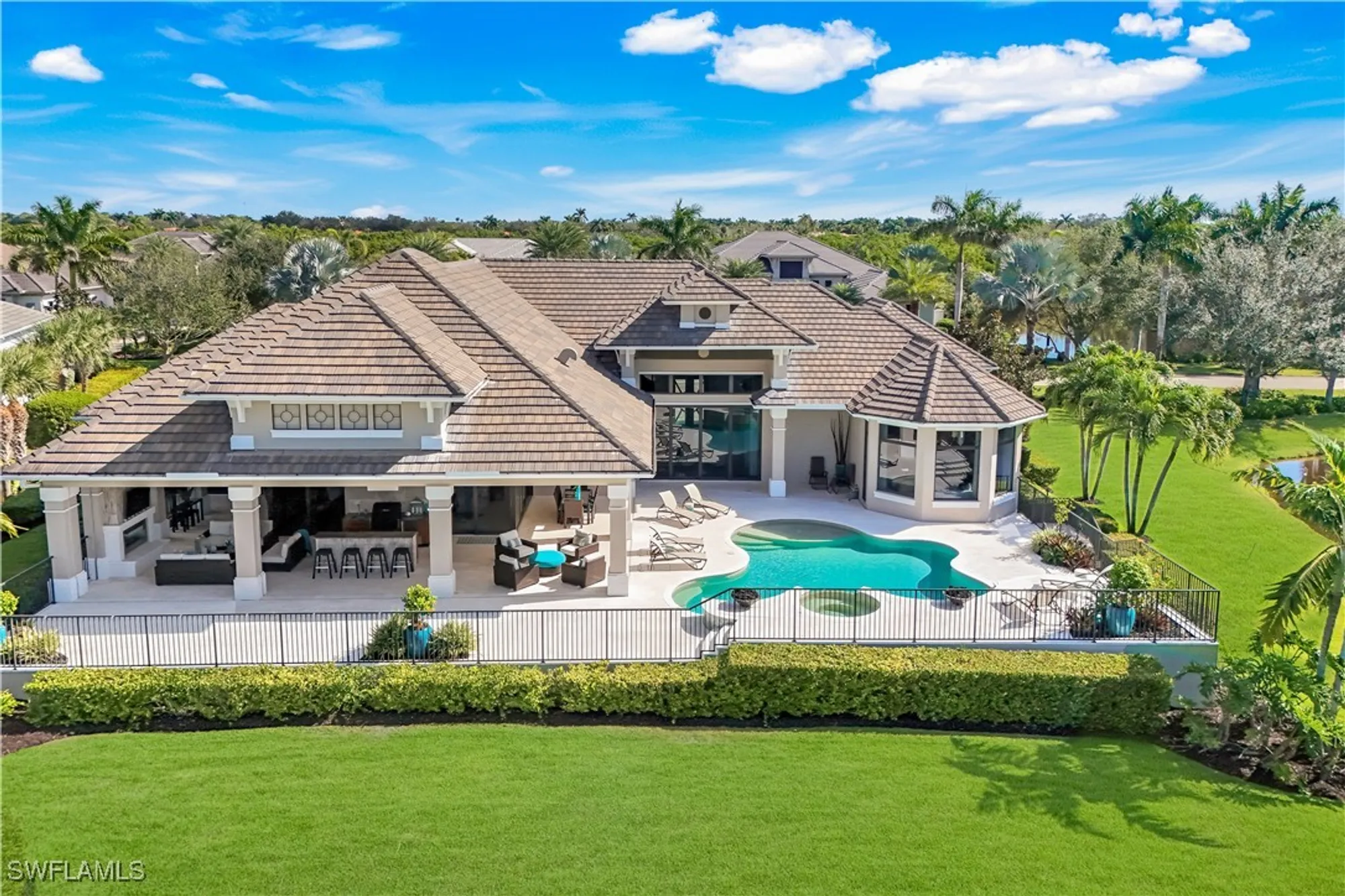 Property Slideshow image 37 of 47 | 26180 woodlyn dr, Bonita Springs, FL, 34134