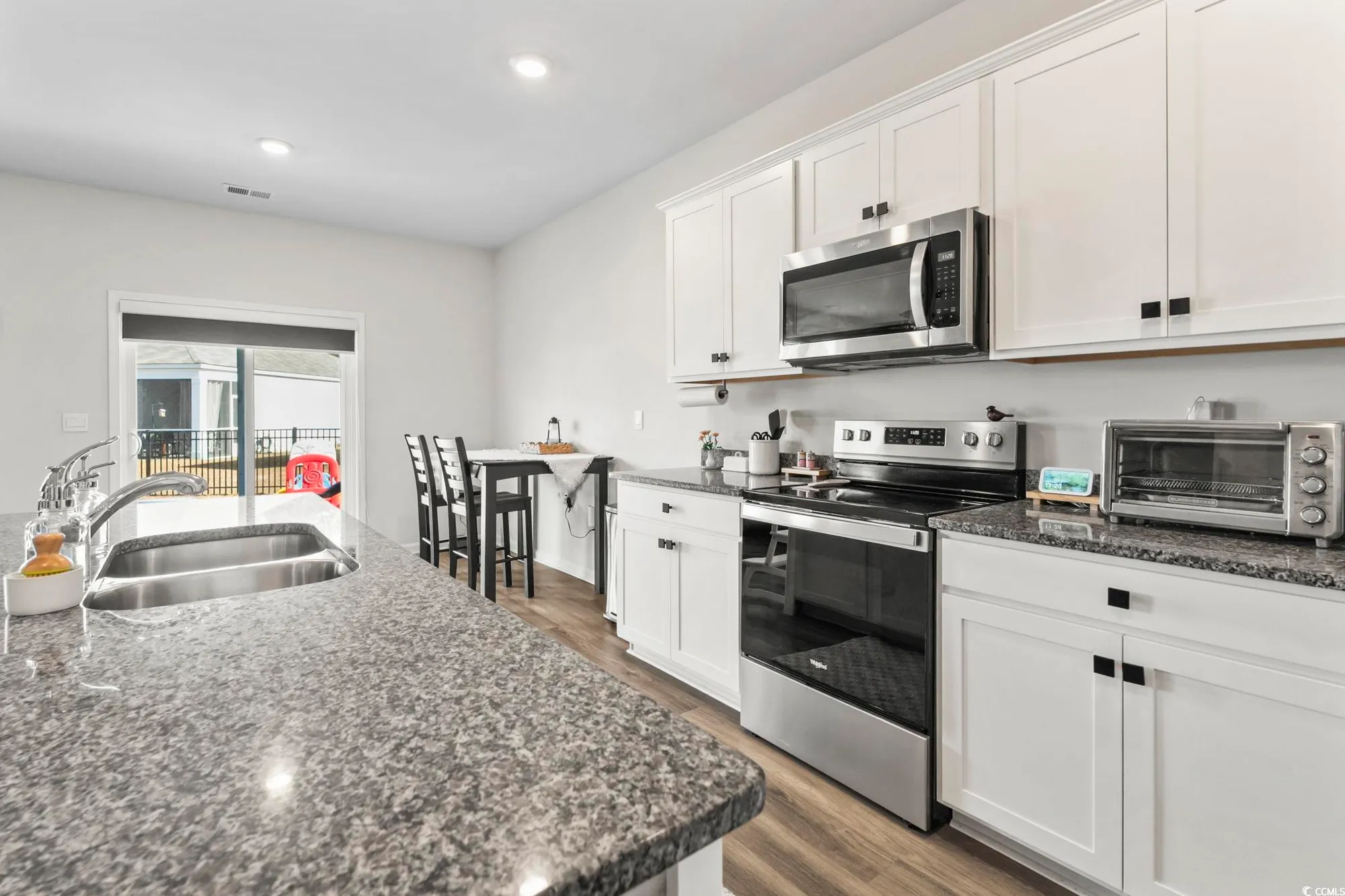 Property Slideshow image 10 of 40 | 320 vaccaro dr, Myrtle Beach, SC, 29588