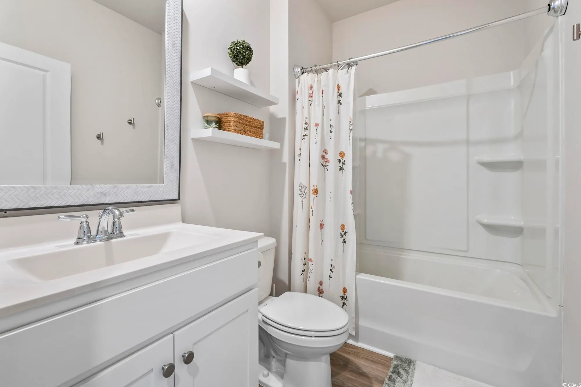 Property Slideshow image 24 of 40 | 320 vaccaro dr, Myrtle Beach, SC, 29588