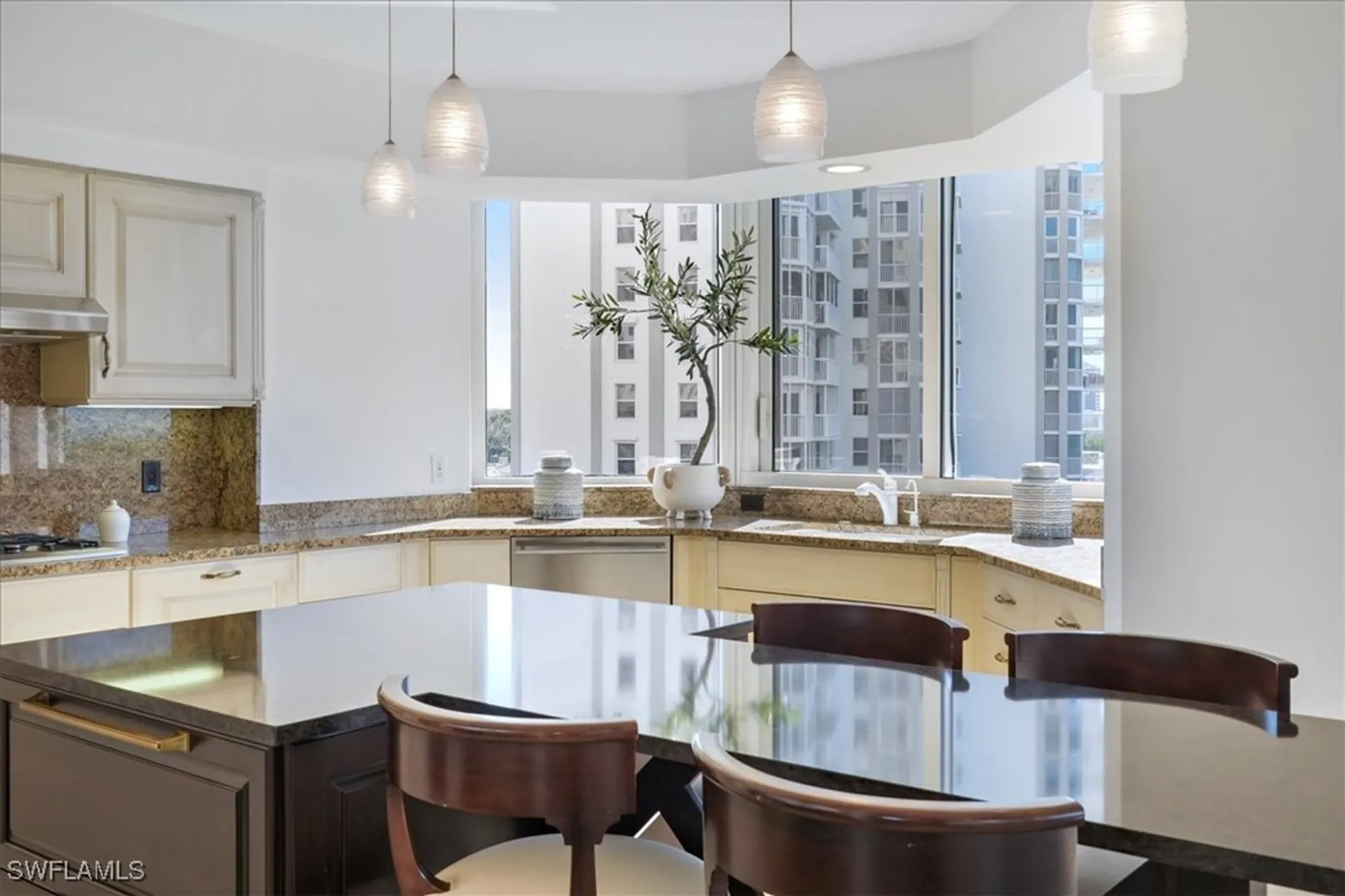 Property Slideshow image 17 of 49 | 6597 nicholas blvd 601, Naples, FL, 34108