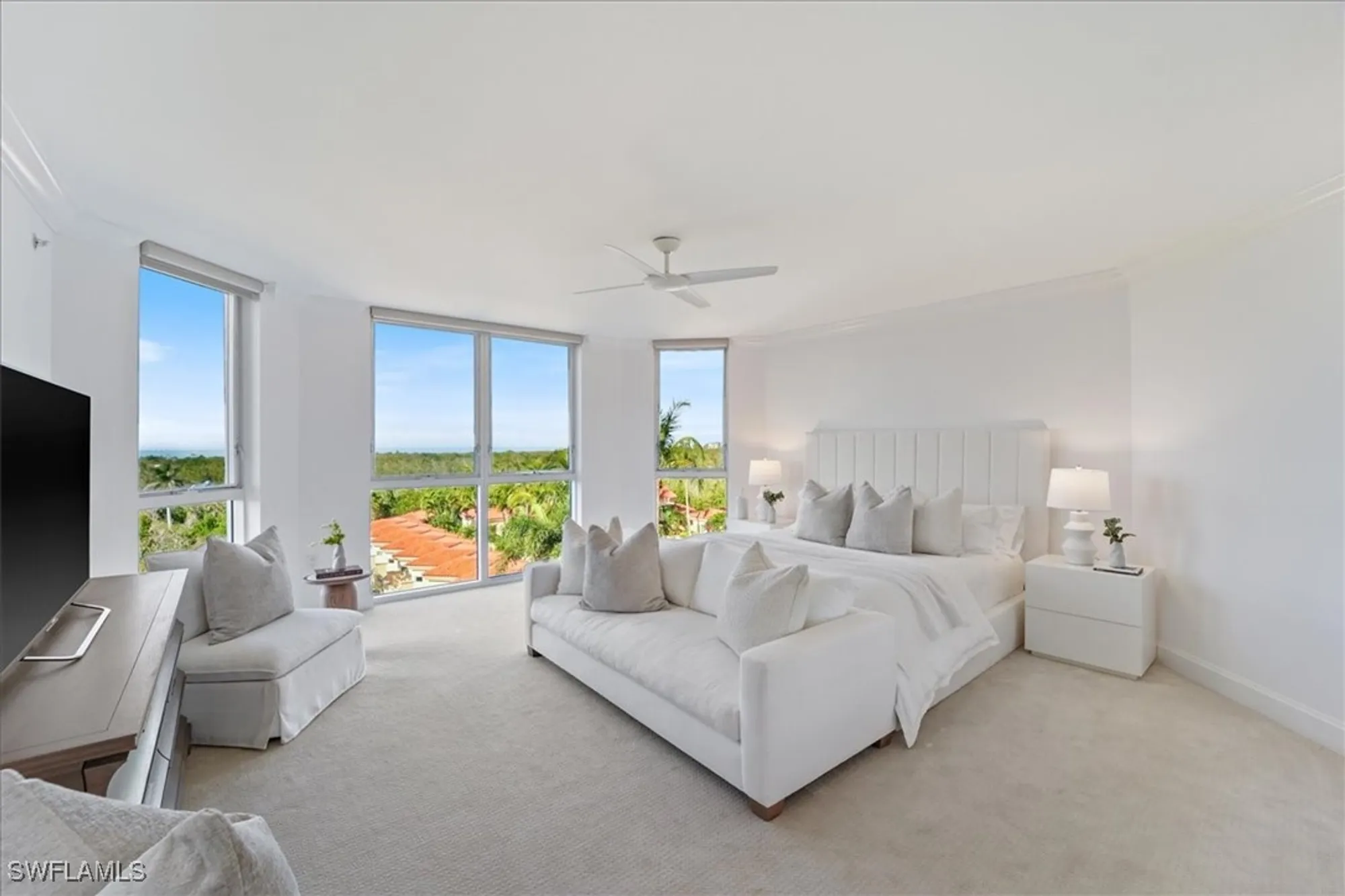 Property Slideshow image 25 of 49 | 6597 nicholas blvd 601, Naples, FL, 34108