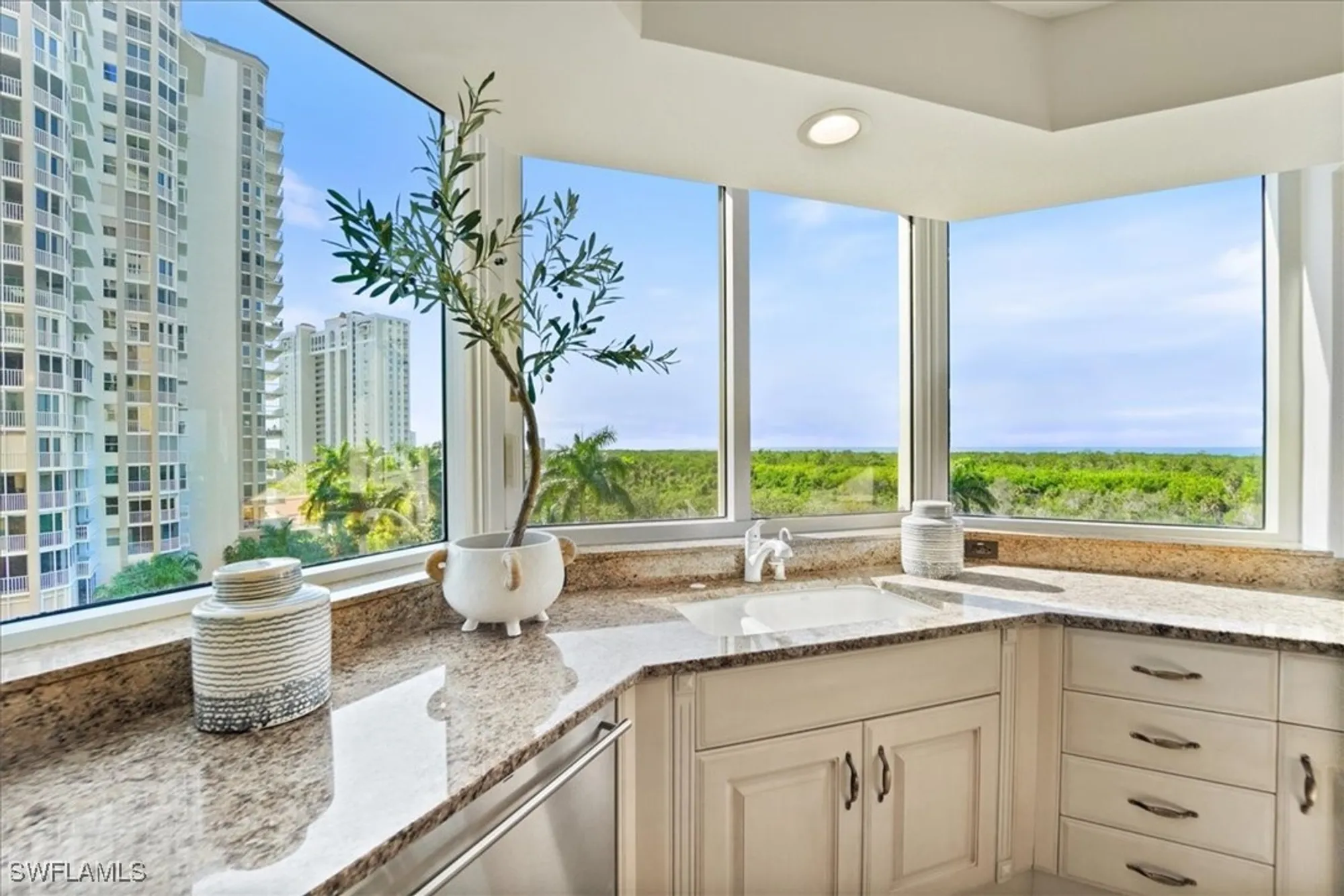 Property Slideshow image 20 of 49 | 6597 nicholas blvd 601, Naples, FL, 34108