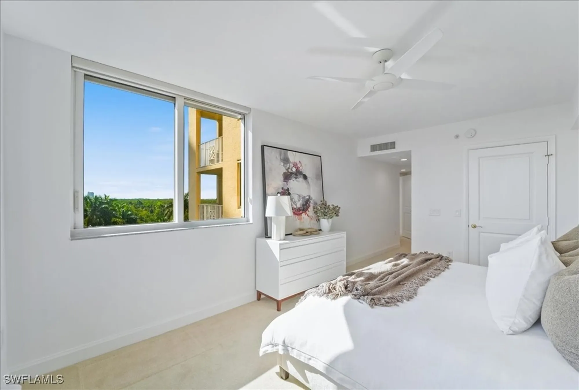 Property Slideshow image 37 of 49 | 6597 nicholas blvd 601, Naples, FL, 34108