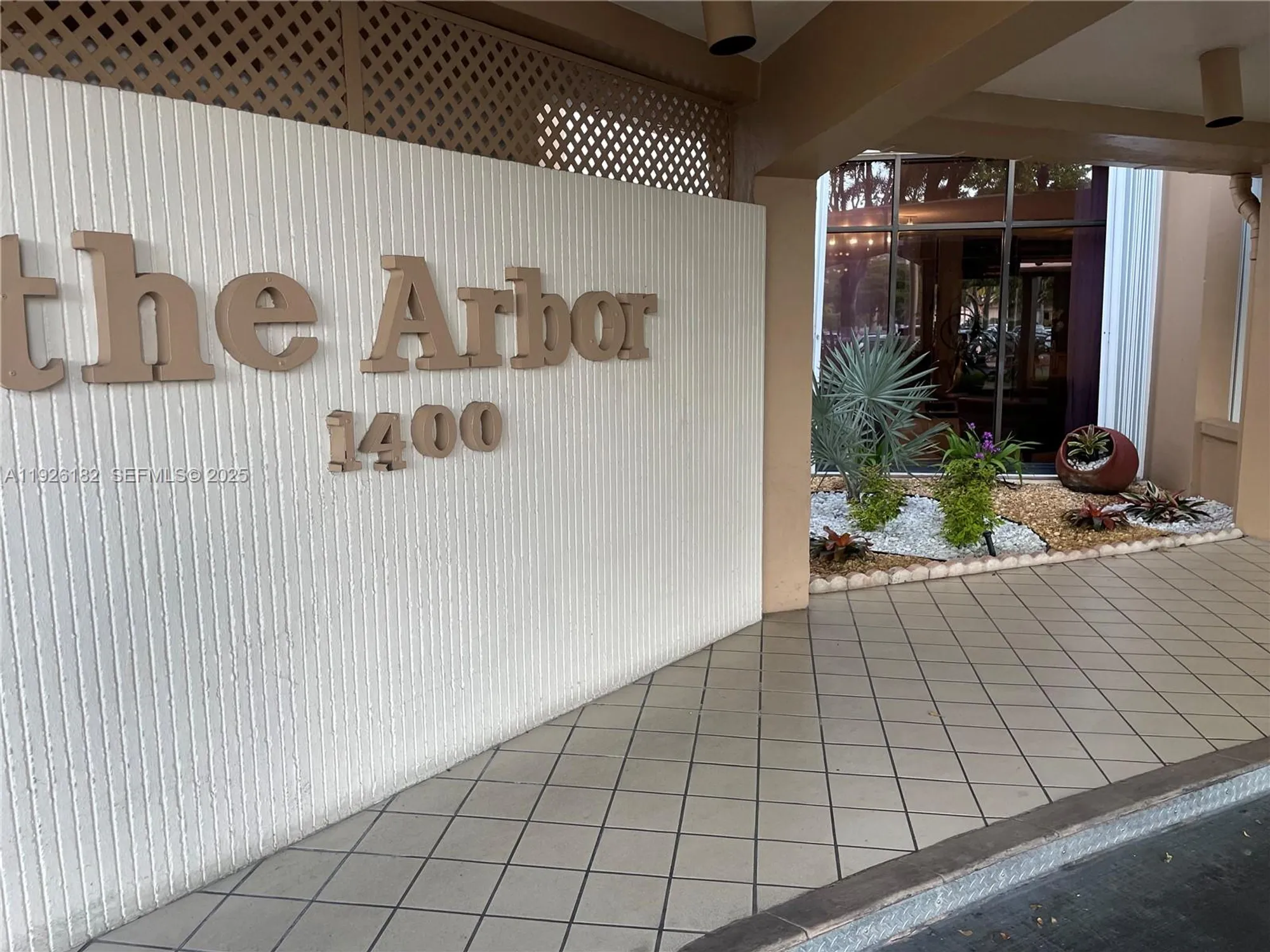 Property Slideshow image 3 of 15 | 1400 saint charles pl 505, Pembroke Pines, FL, 33026