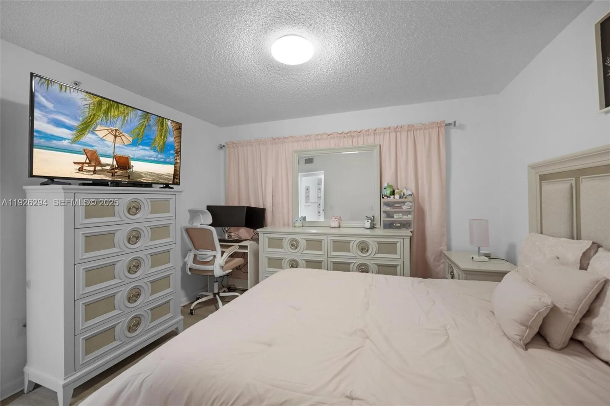 Property Slideshow image 14 of 34 | 900 sw 142nd ave apt 306l, Pembroke Pines, FL, 33027