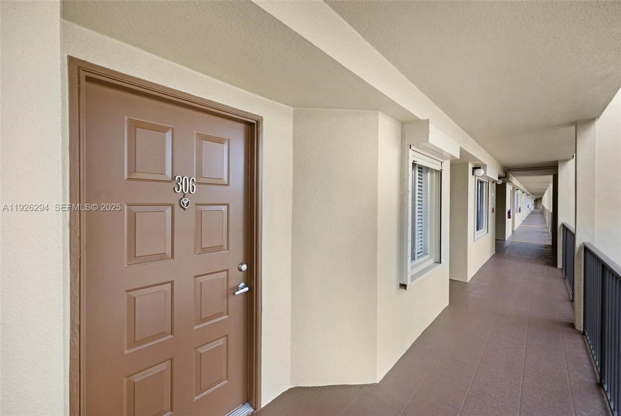 Property Slideshow image 4 of 34 | 900 sw 142nd ave apt 306l, Pembroke Pines, FL, 33027