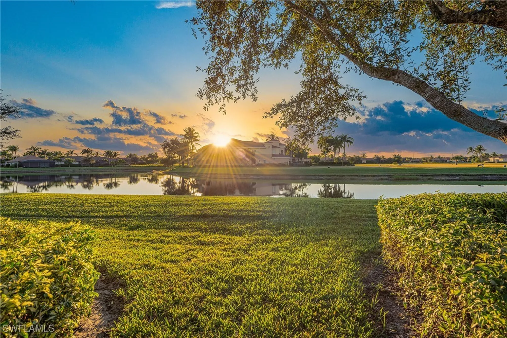 Property Slideshow image 32 of 50 | 9197 campanile cir, Naples, FL, 34114