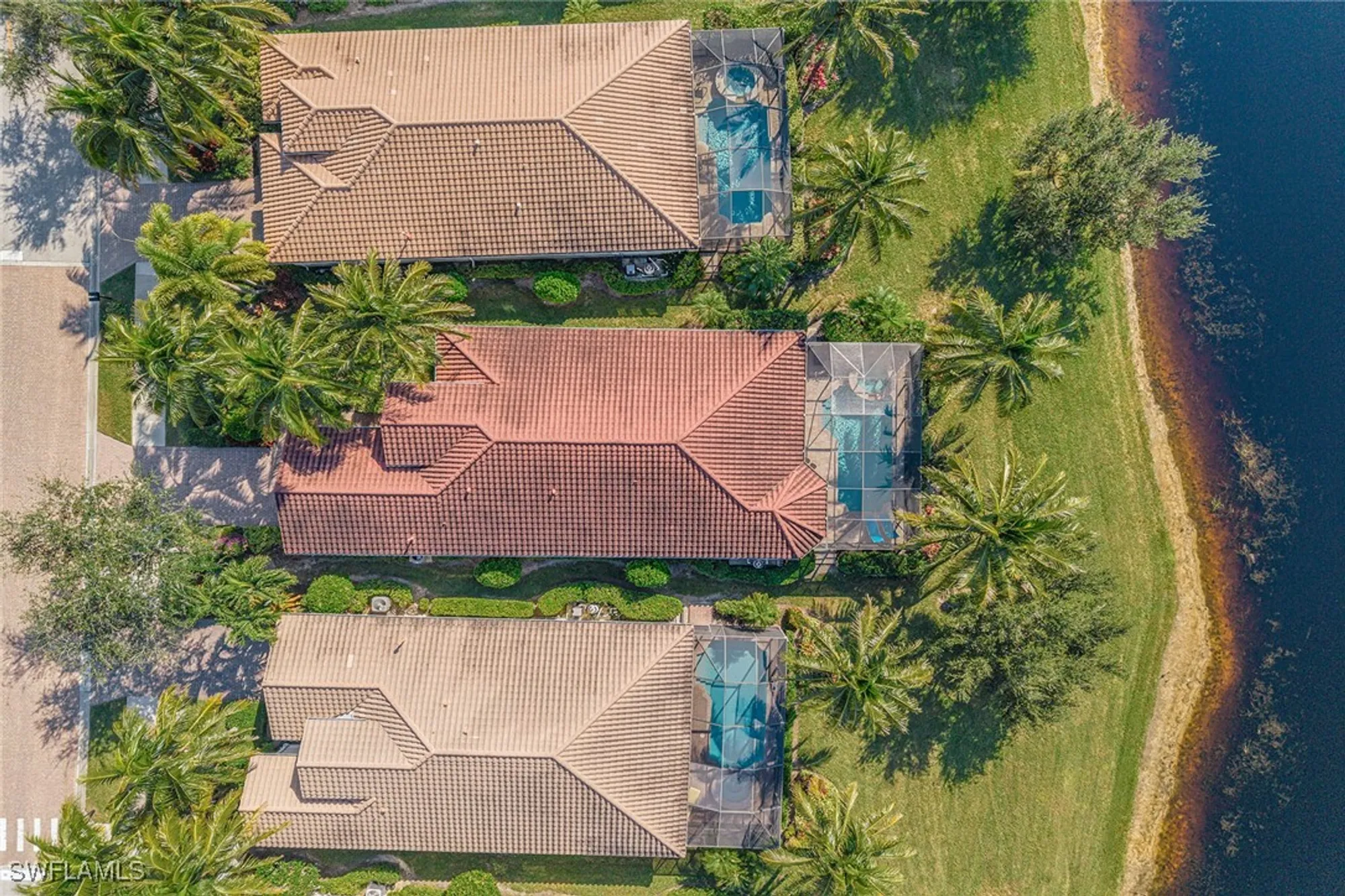 Property Slideshow image 33 of 50 | 9197 campanile cir, Naples, FL, 34114