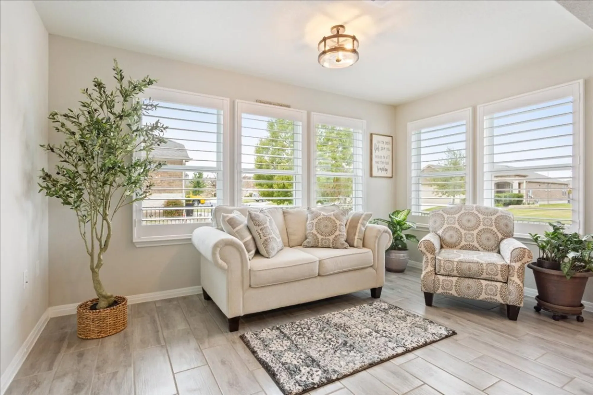 Property Slideshow image 10 of 38 | 600 rockport st, Georgetown, TX, 78633