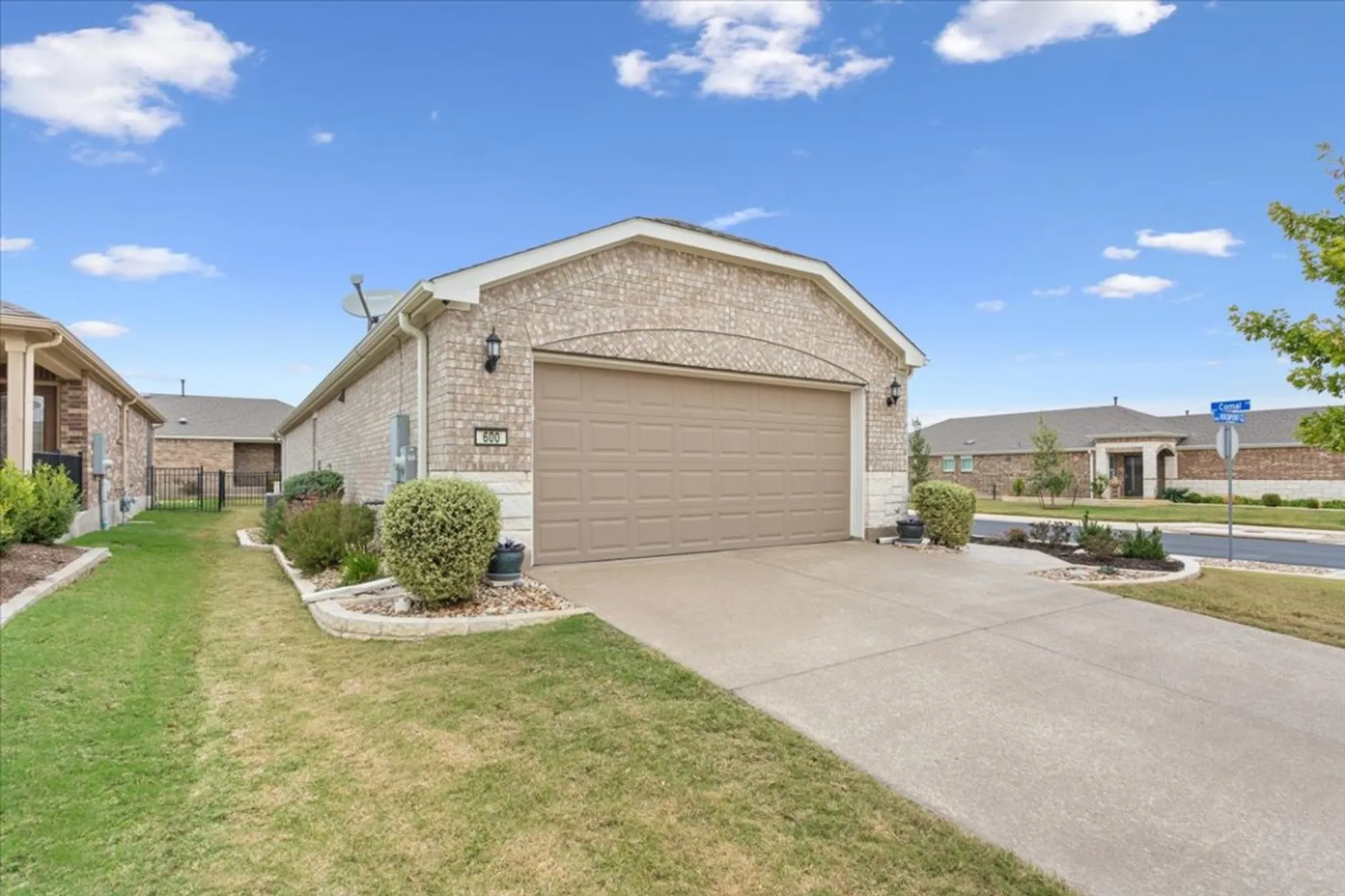 Property Slideshow image 2 of 38 | 600 rockport st, Georgetown, TX, 78633