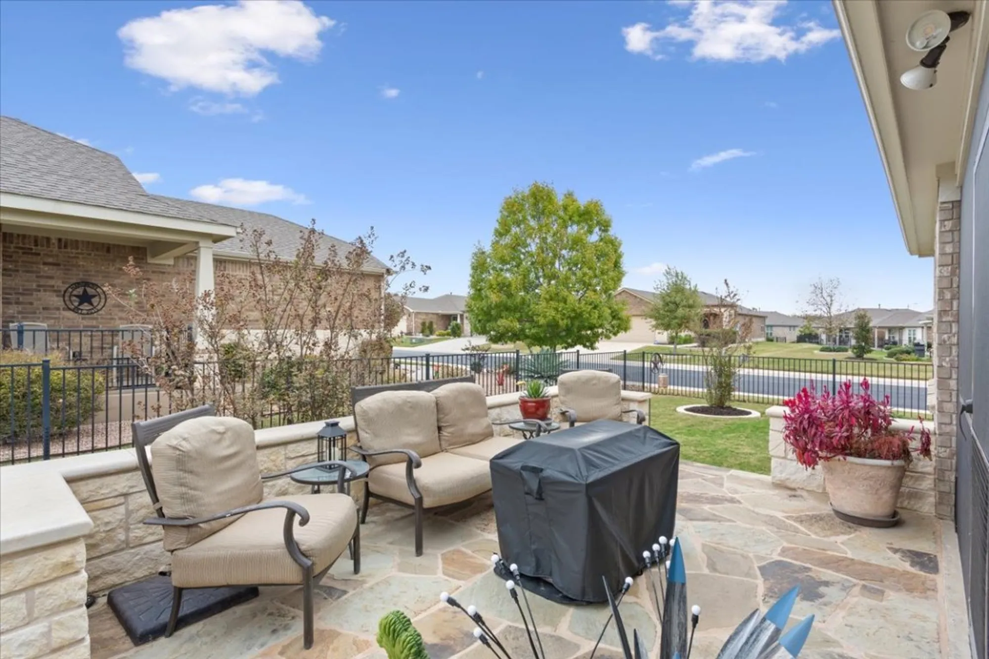 Property Slideshow image 33 of 38 | 600 rockport st, Georgetown, TX, 78633