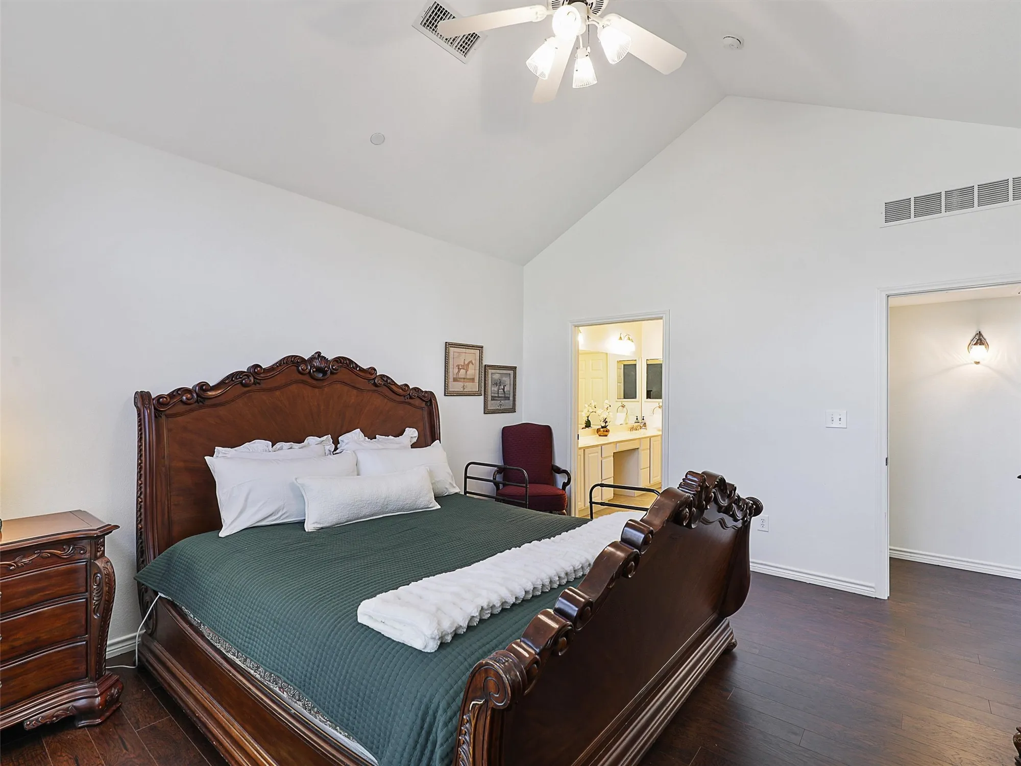 Property Slideshow image 19 of 40 | 2601 marsh ln unit 124, Plano, TX, 75093