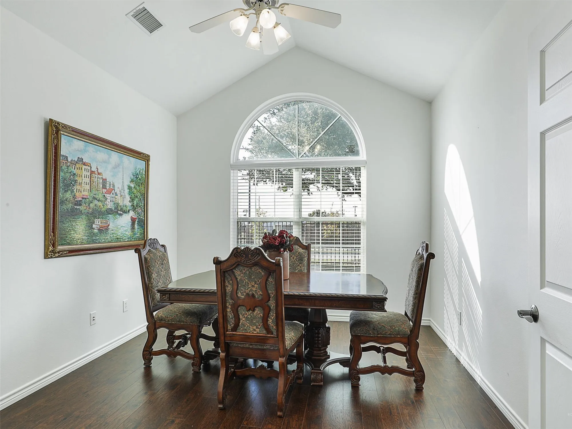 Property Slideshow image 13 of 40 | 2601 marsh ln unit 124, Plano, TX, 75093