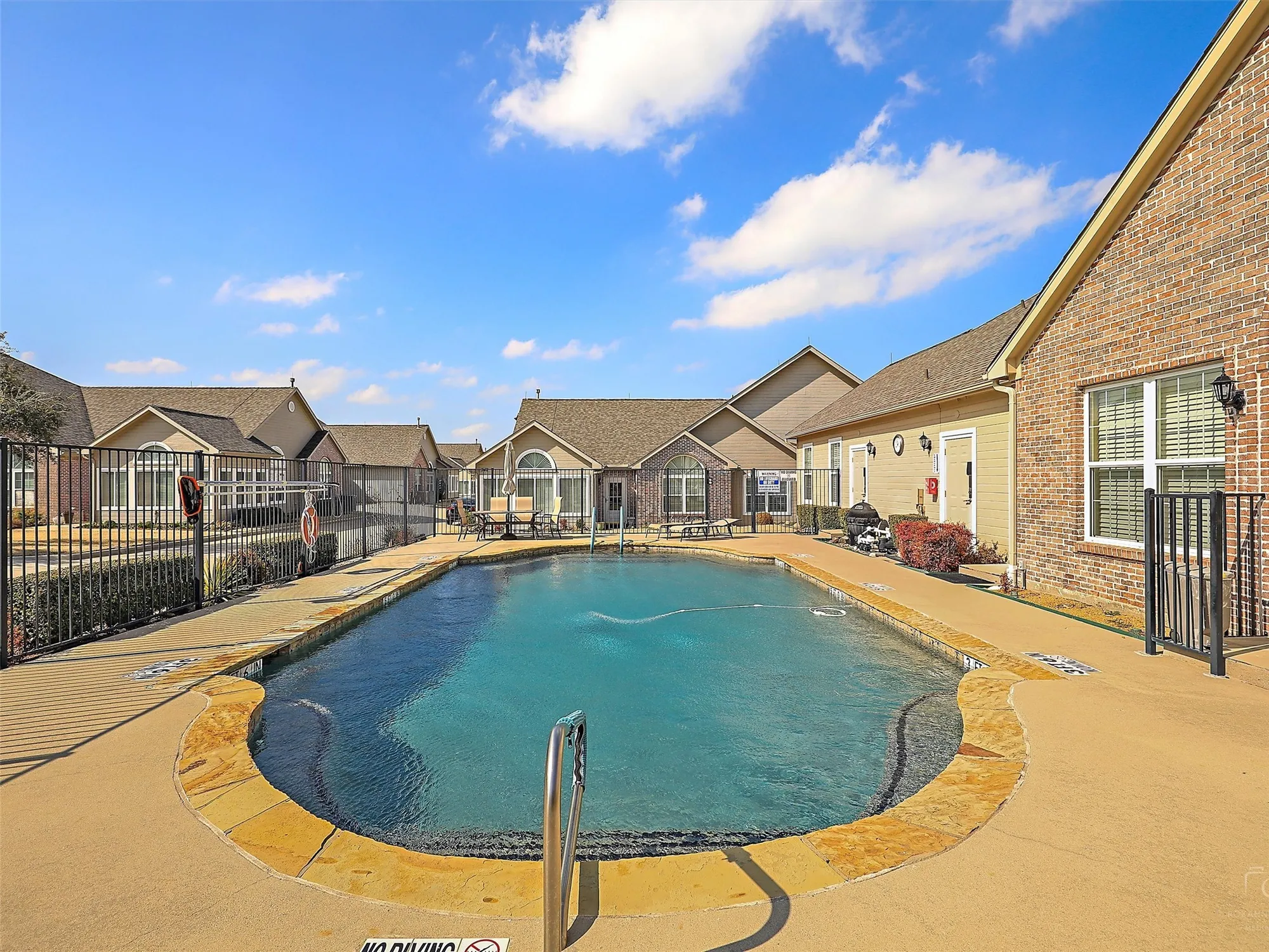 Property Slideshow image 39 of 40 | 2601 marsh ln unit 124, Plano, TX, 75093
