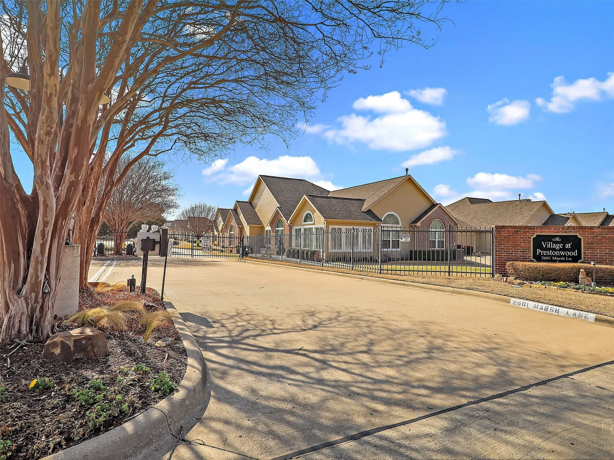 Property Slideshow image 30 of 40 | 2601 marsh ln unit 124, Plano, TX, 75093