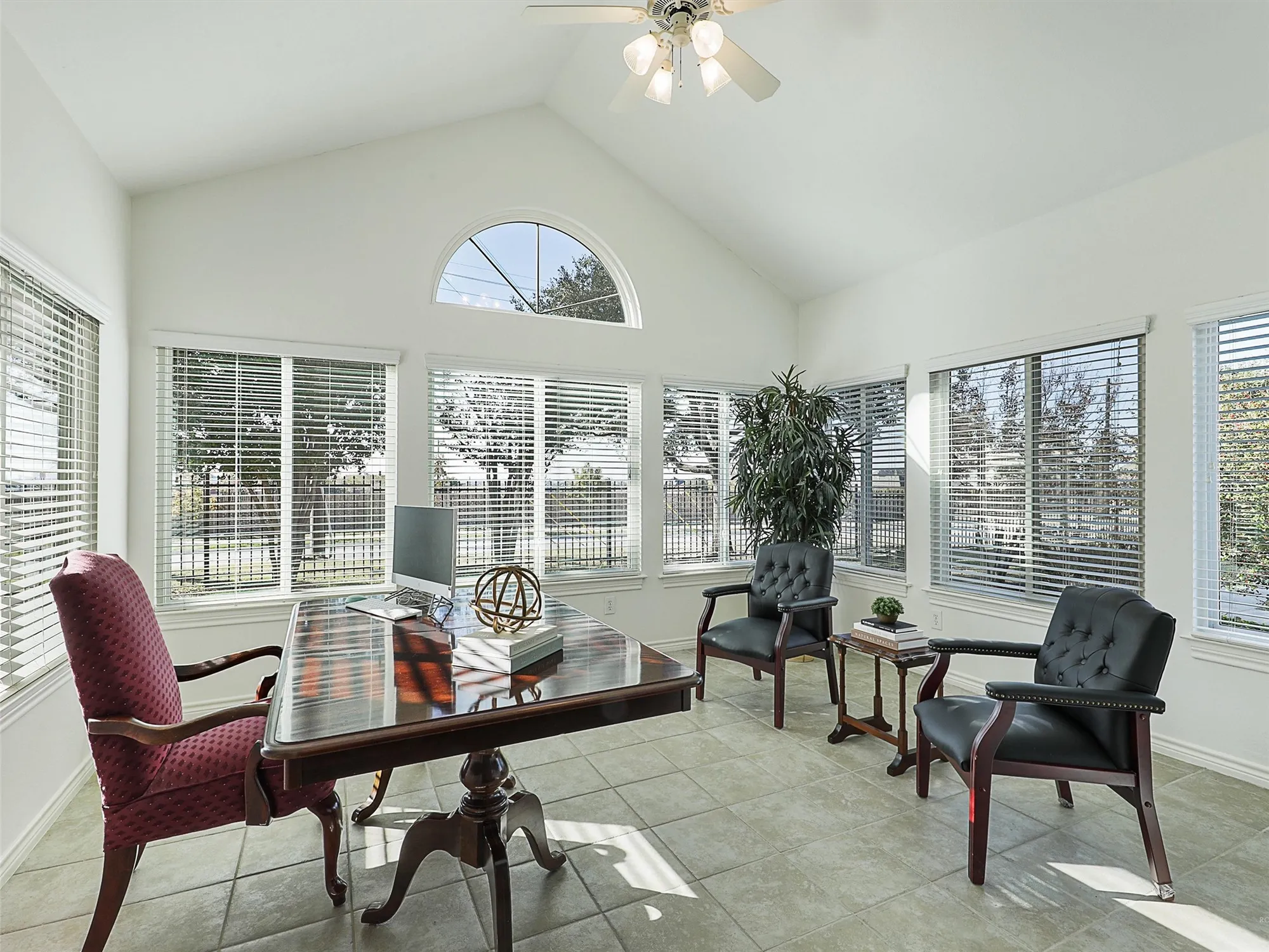 Property Slideshow image 7 of 40 | 2601 marsh ln unit 124, Plano, TX, 75093
