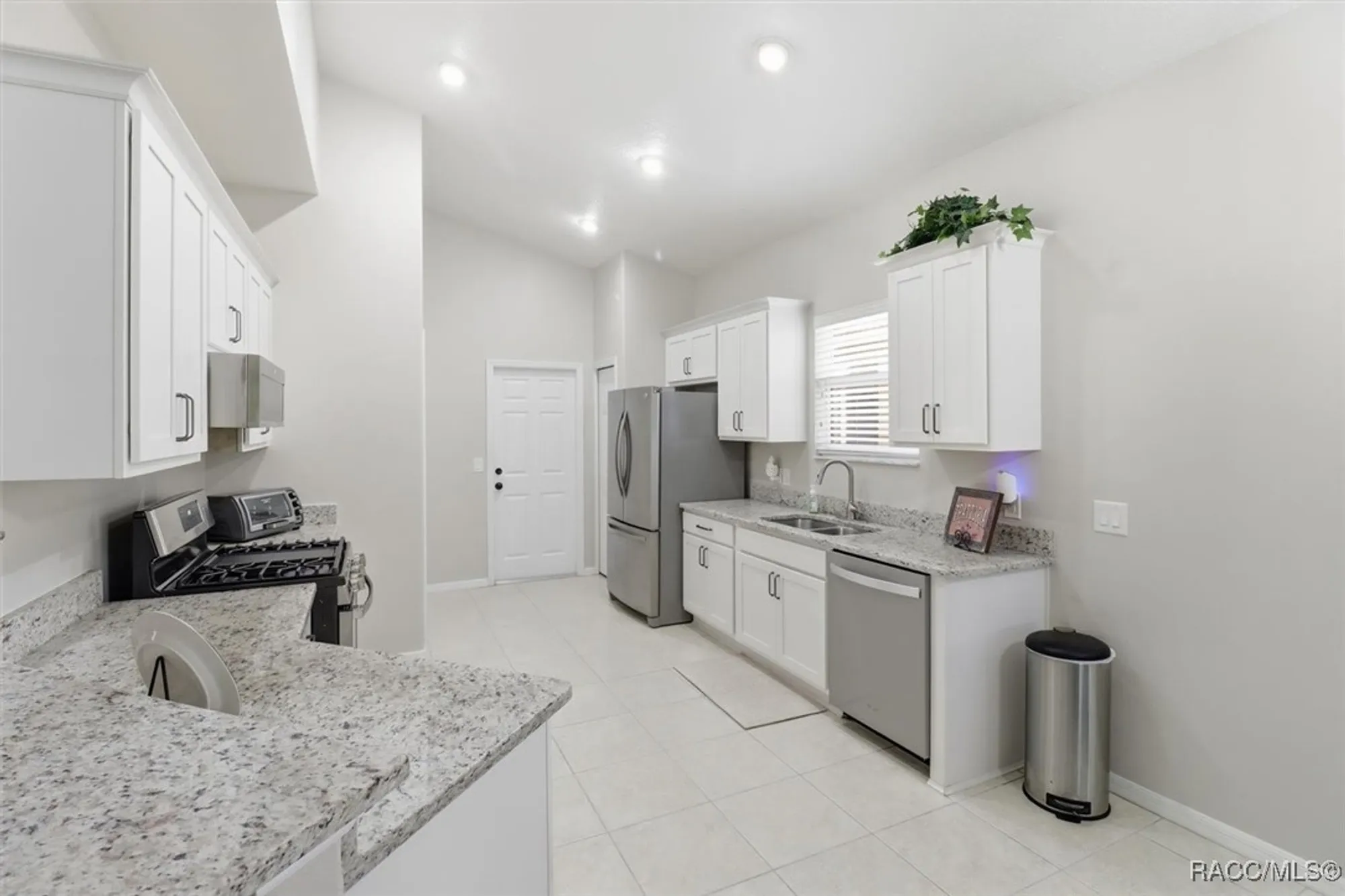 Property Slideshow image 11 of 47 | 710 w doerr path, Hernando, FL, 34442