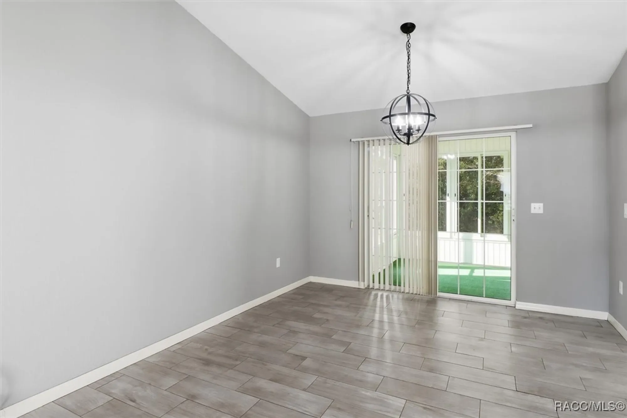 Property Slideshow image 14 of 44 | 11960 sw 137th loop, Dunnellon, FL, 34432