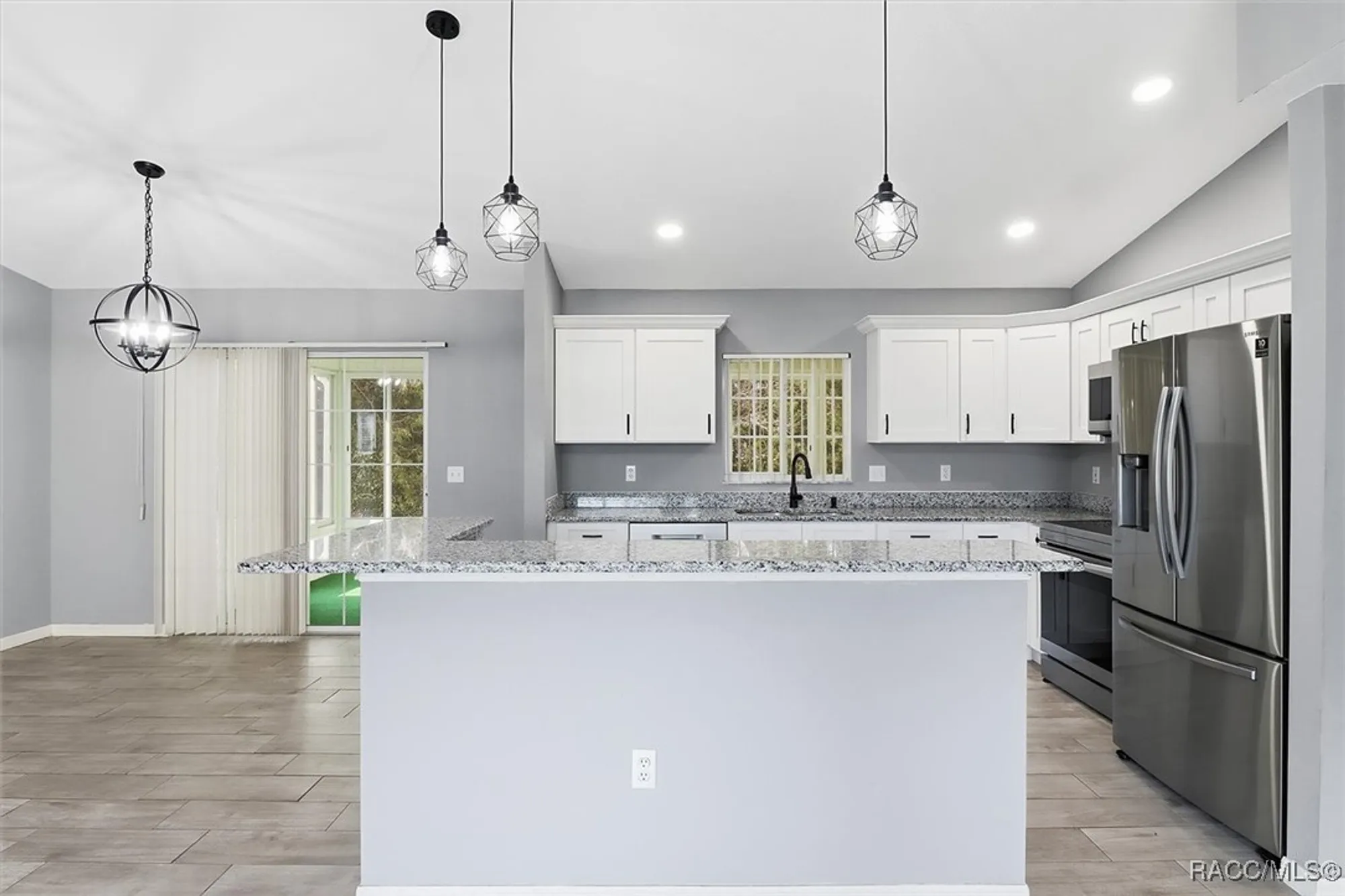 Property Slideshow image 15 of 44 | 11960 sw 137th loop, Dunnellon, FL, 34432