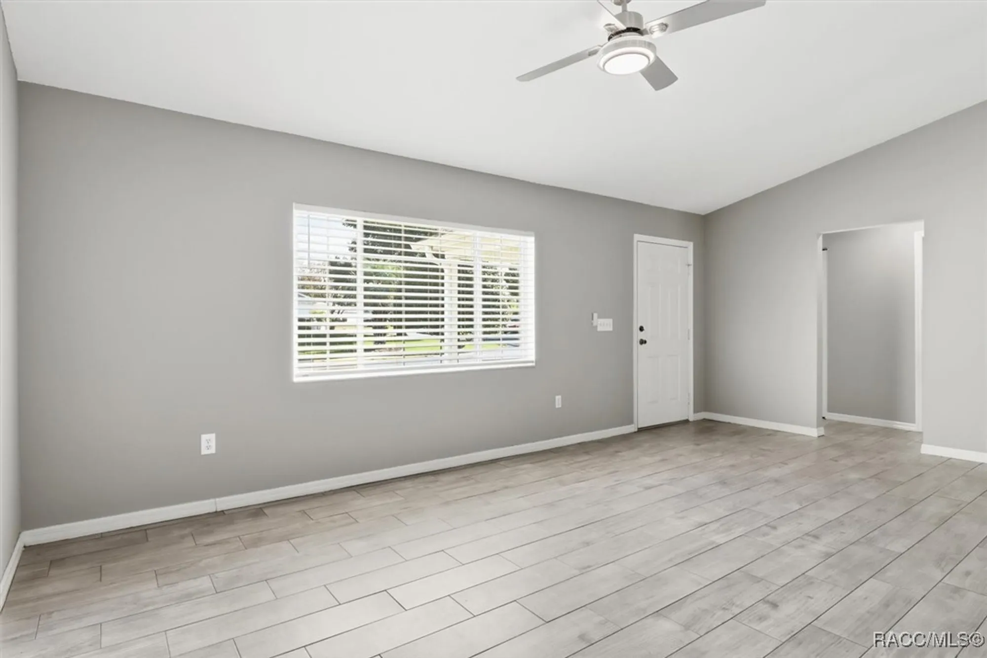 Property Slideshow image 11 of 44 | 11960 sw 137th loop, Dunnellon, FL, 34432