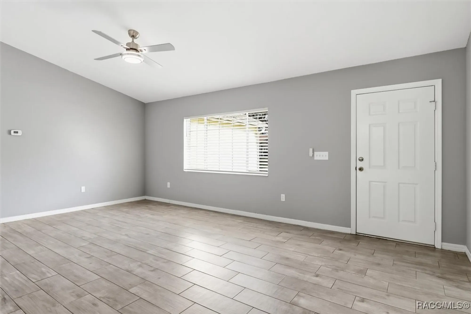 Property Slideshow image 12 of 44 | 11960 sw 137th loop, Dunnellon, FL, 34432
