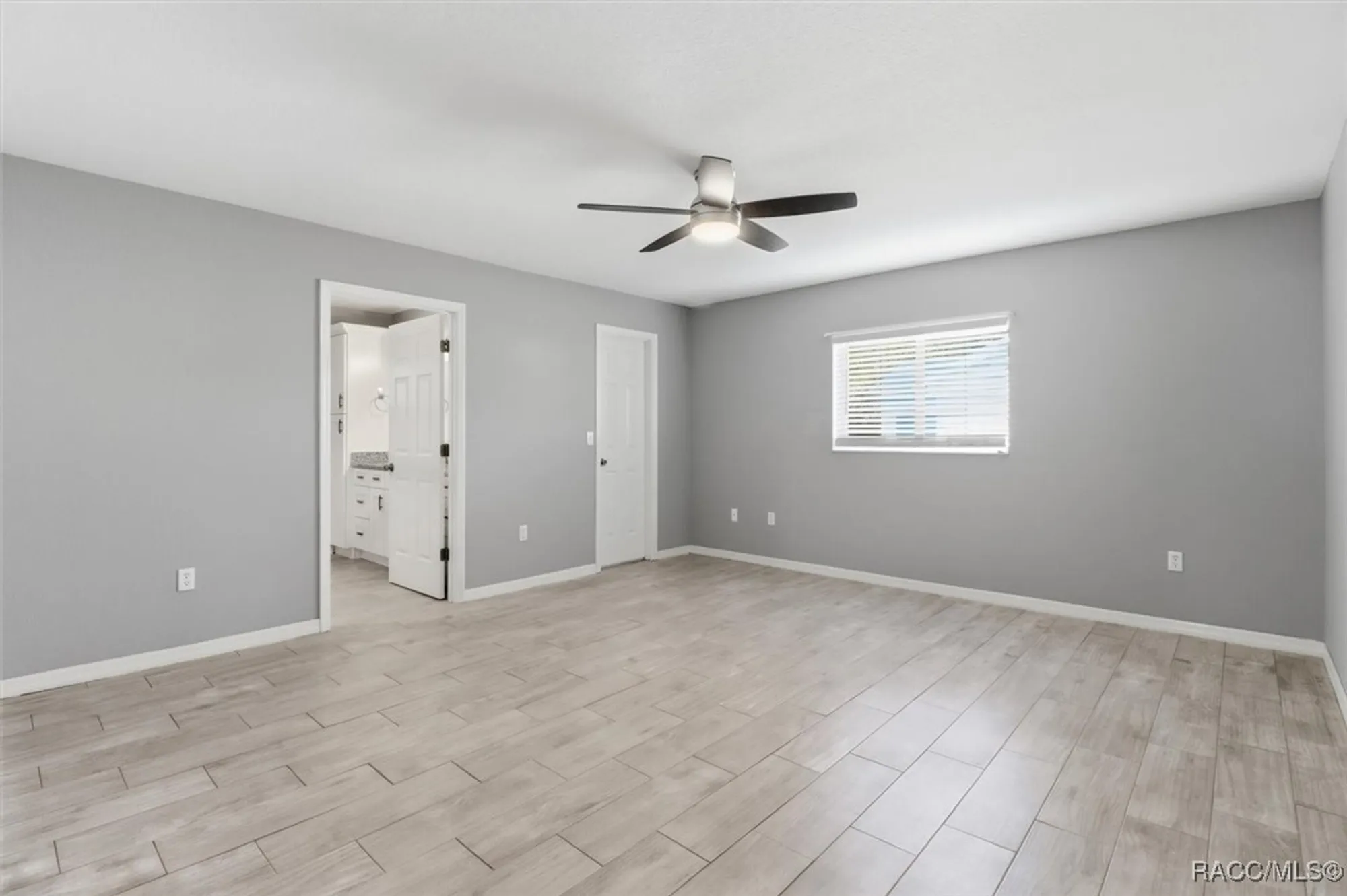 Property Slideshow image 21 of 44 | 11960 sw 137th loop, Dunnellon, FL, 34432