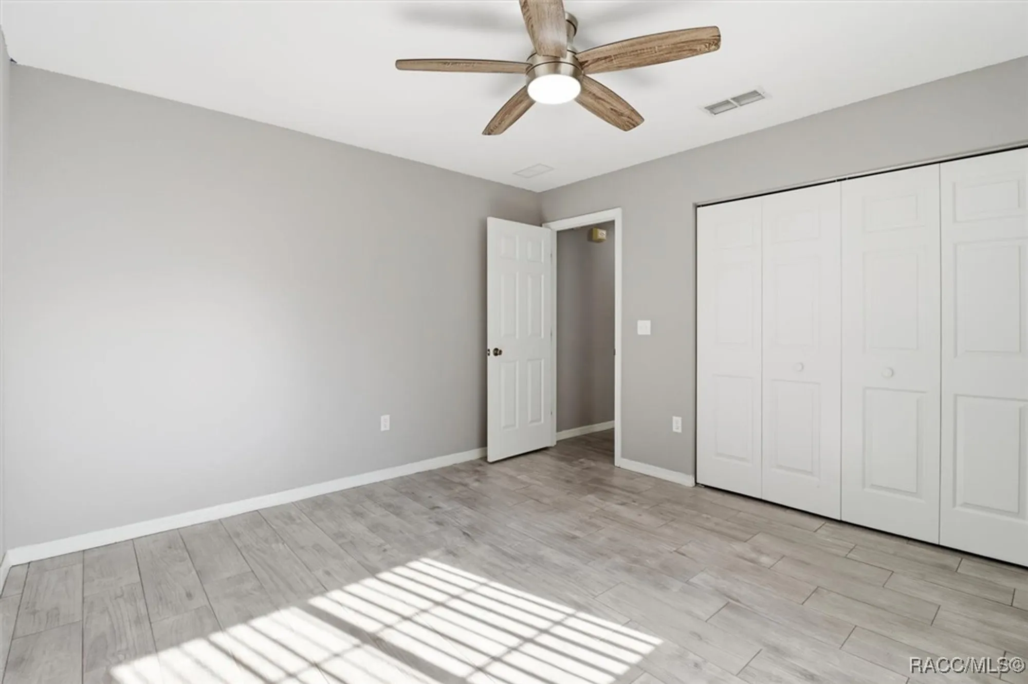 Property Slideshow image 32 of 44 | 11960 sw 137th loop, Dunnellon, FL, 34432