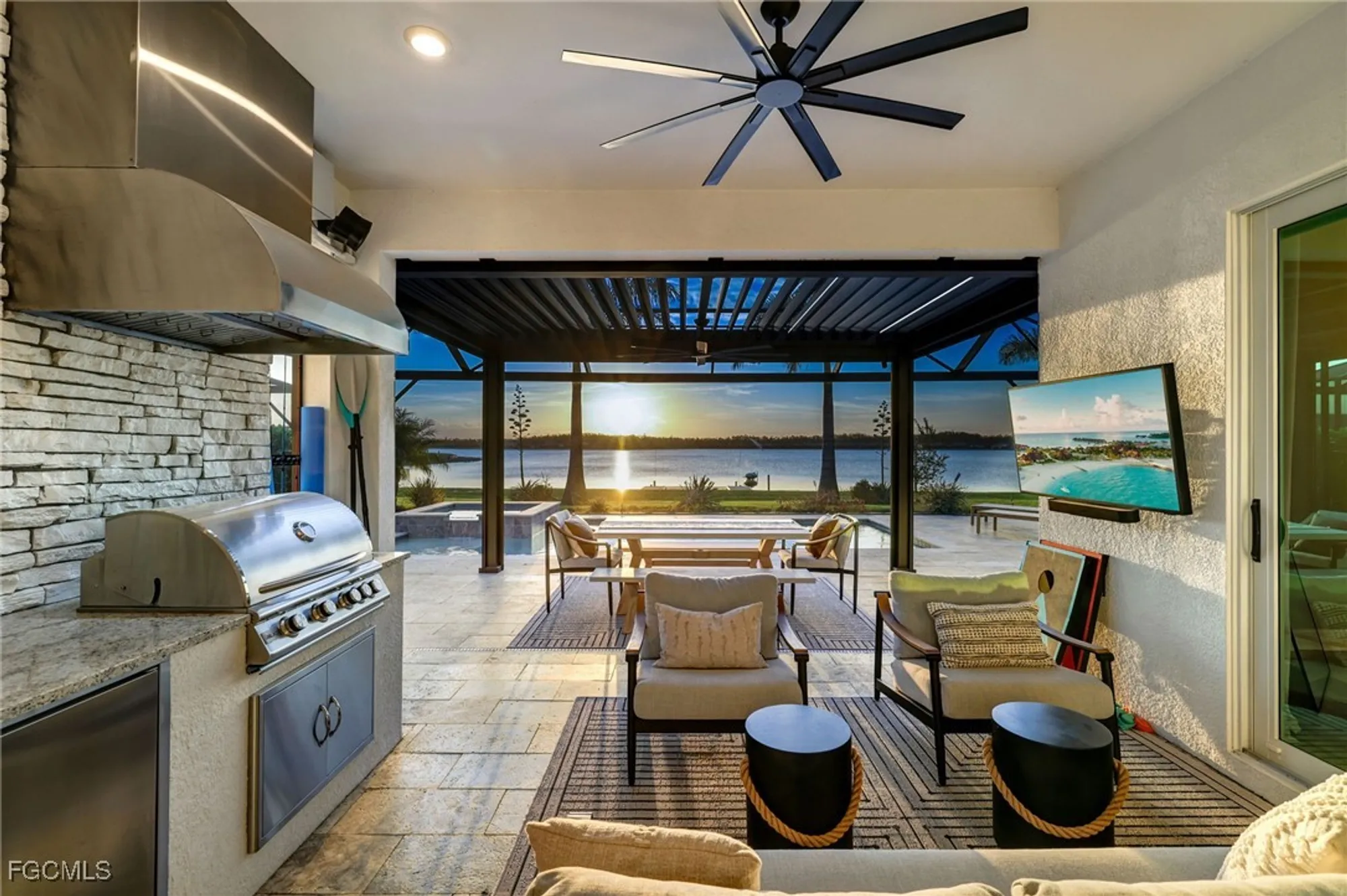 Property Slideshow image 27 of 50 | 13670 blue bay cir, Fort Myers, FL, 33913