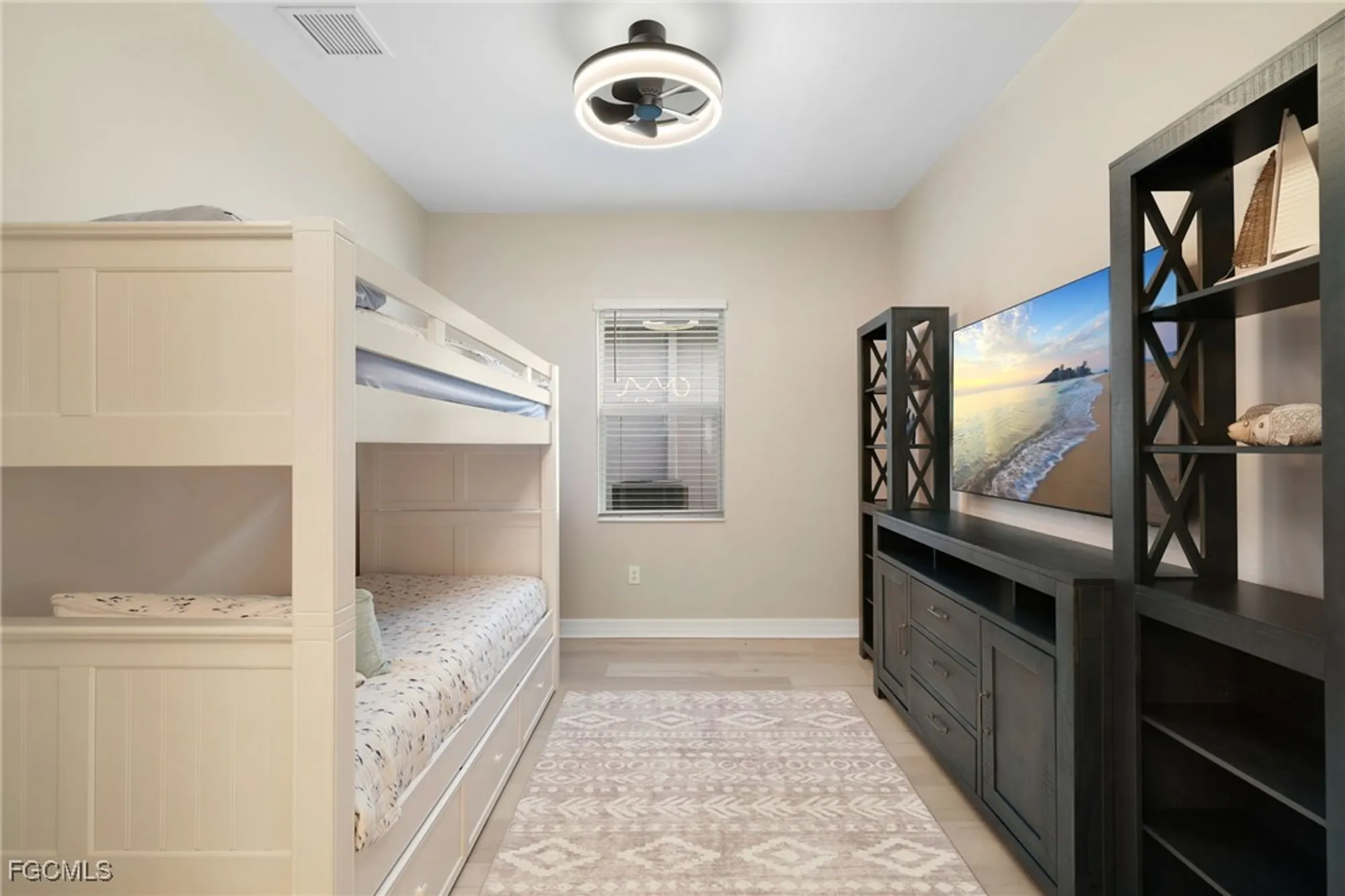 Property Slideshow image 21 of 50 | 13670 blue bay cir, Fort Myers, FL, 33913