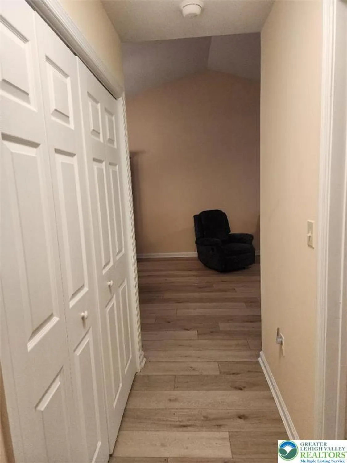 Property Slideshow image 16 of 16 | 2724 harvest dr w, Forks Twp, PA, 18040