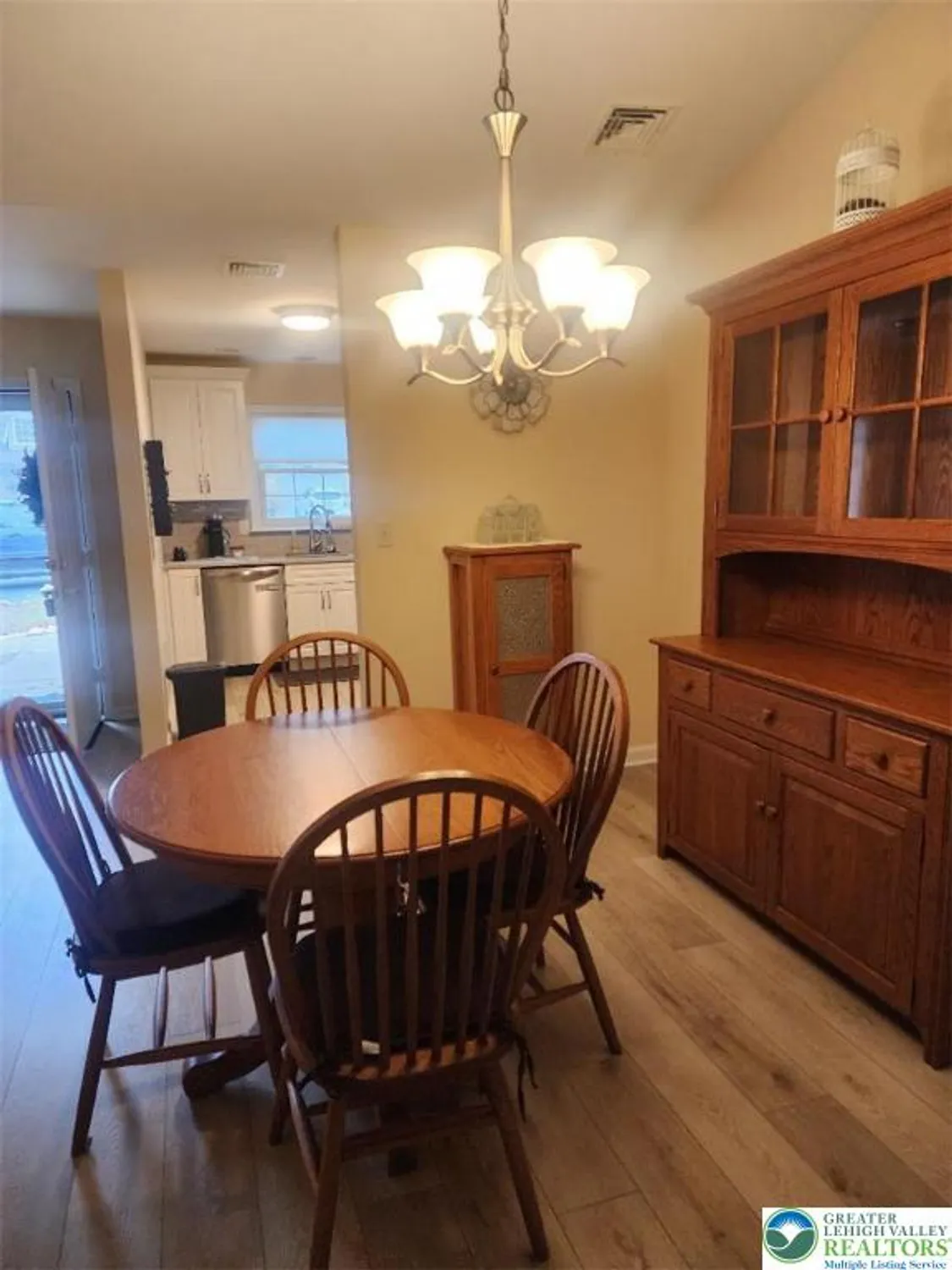 Property Slideshow image 5 of 16 | 2724 harvest dr w, Forks Twp, PA, 18040