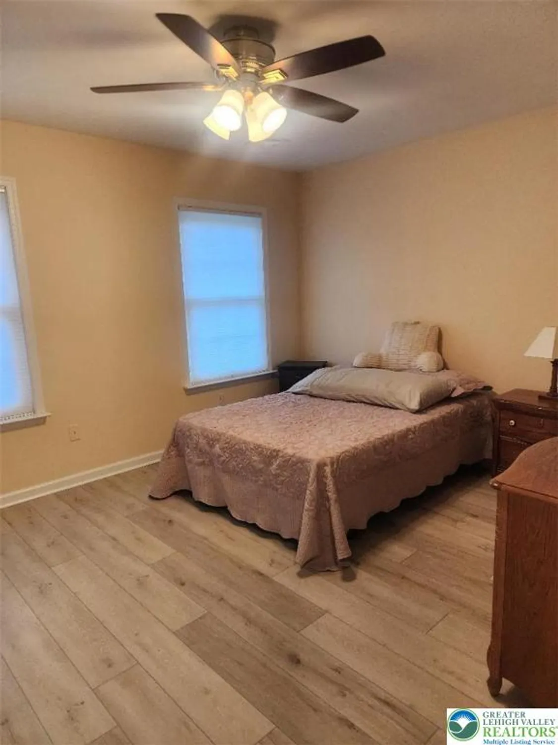 Property Slideshow image 6 of 16 | 2724 harvest dr w, Forks Twp, PA, 18040