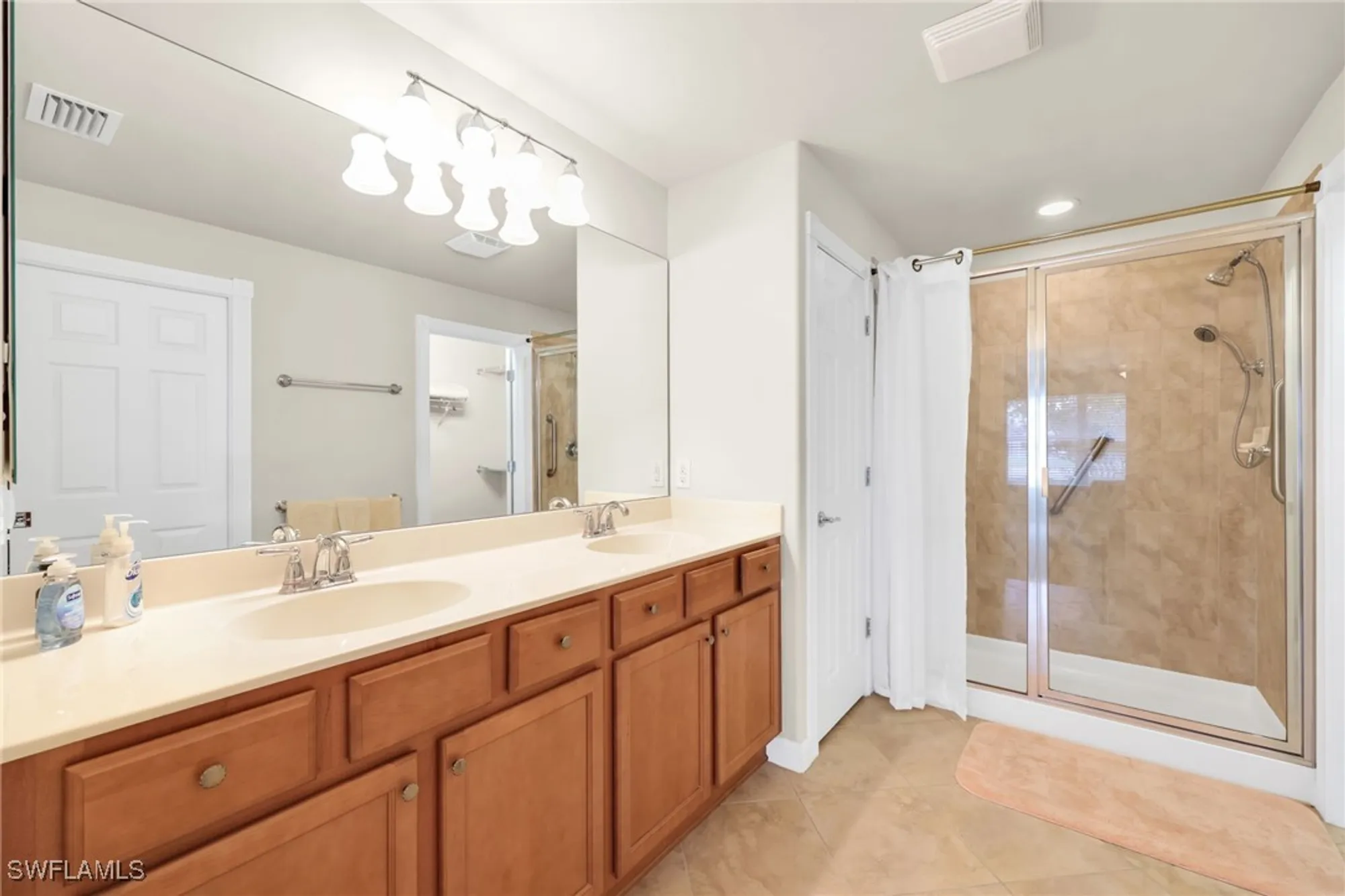 Property Slideshow image 11 of 42 | 8379 karina ct, Naples, FL, 34114