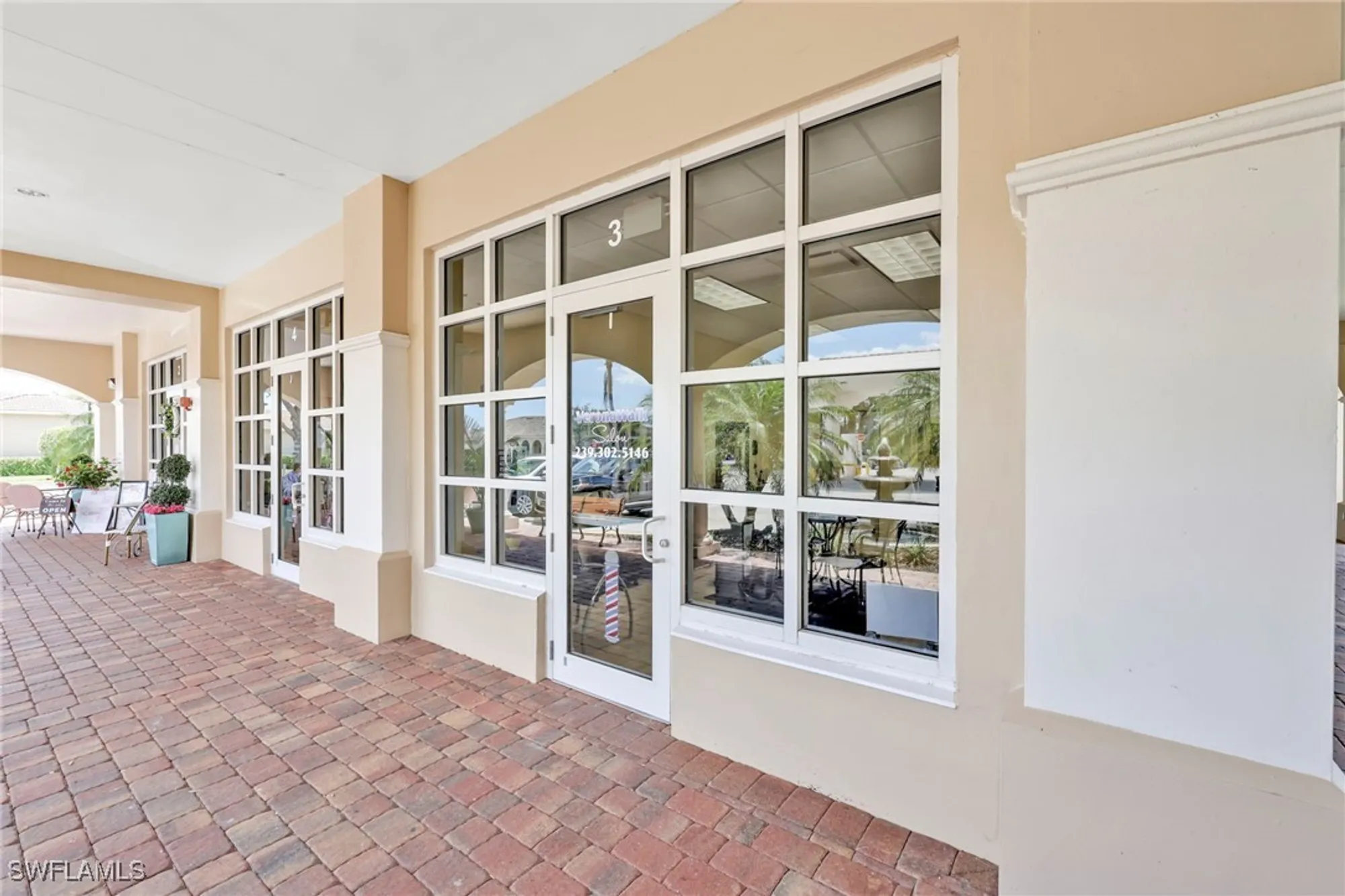 Property Slideshow image 27 of 42 | 8379 karina ct, Naples, FL, 34114