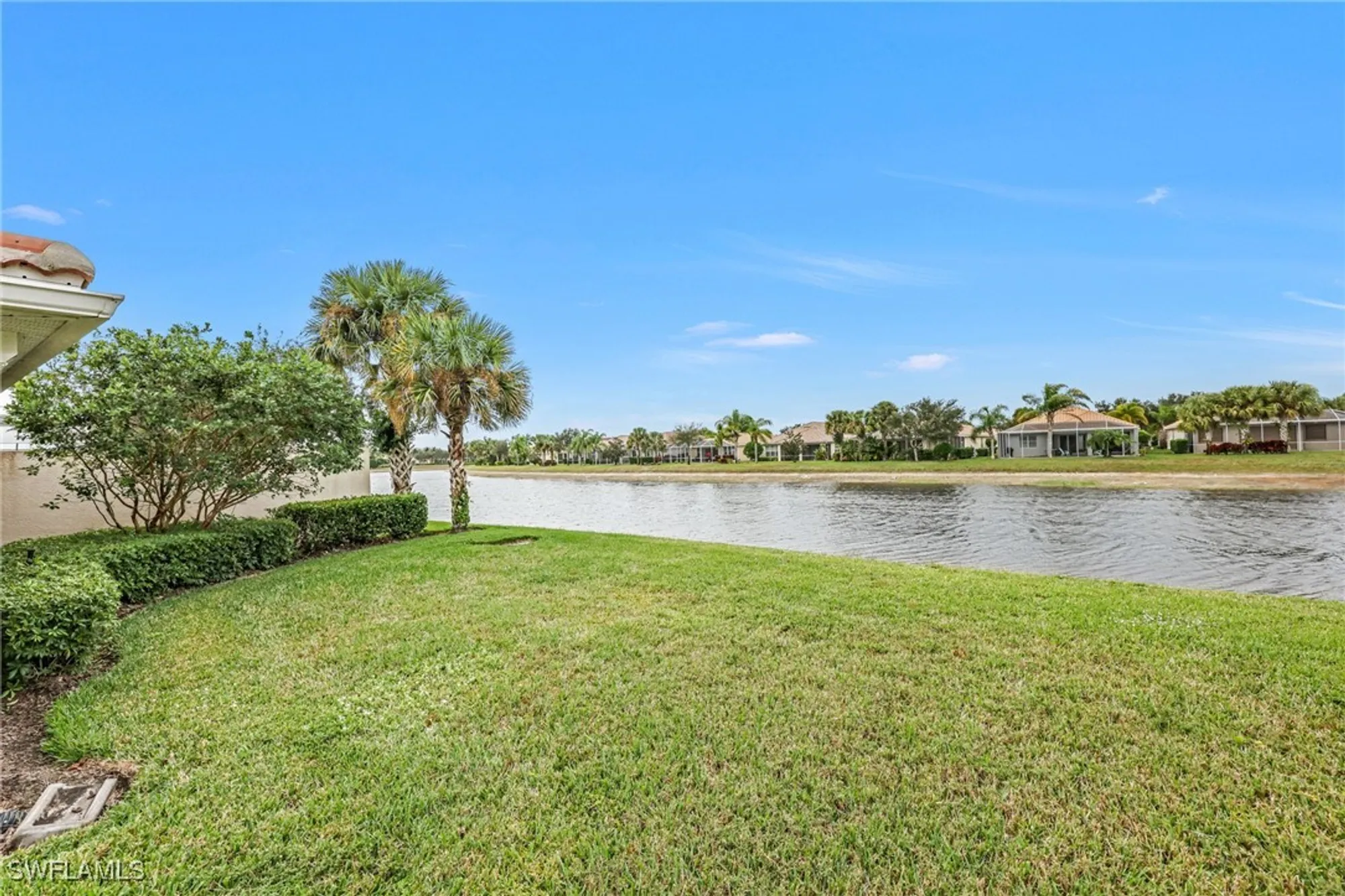Property Slideshow image 20 of 42 | 8379 karina ct, Naples, FL, 34114