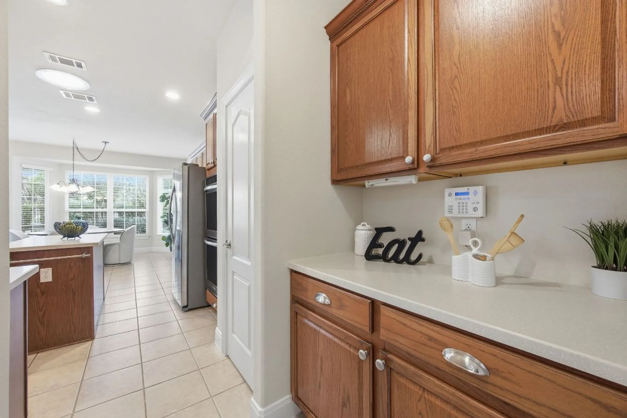 Property Slideshow image 21 of 40 | 512 armstrong dr, Georgetown, TX, 78633